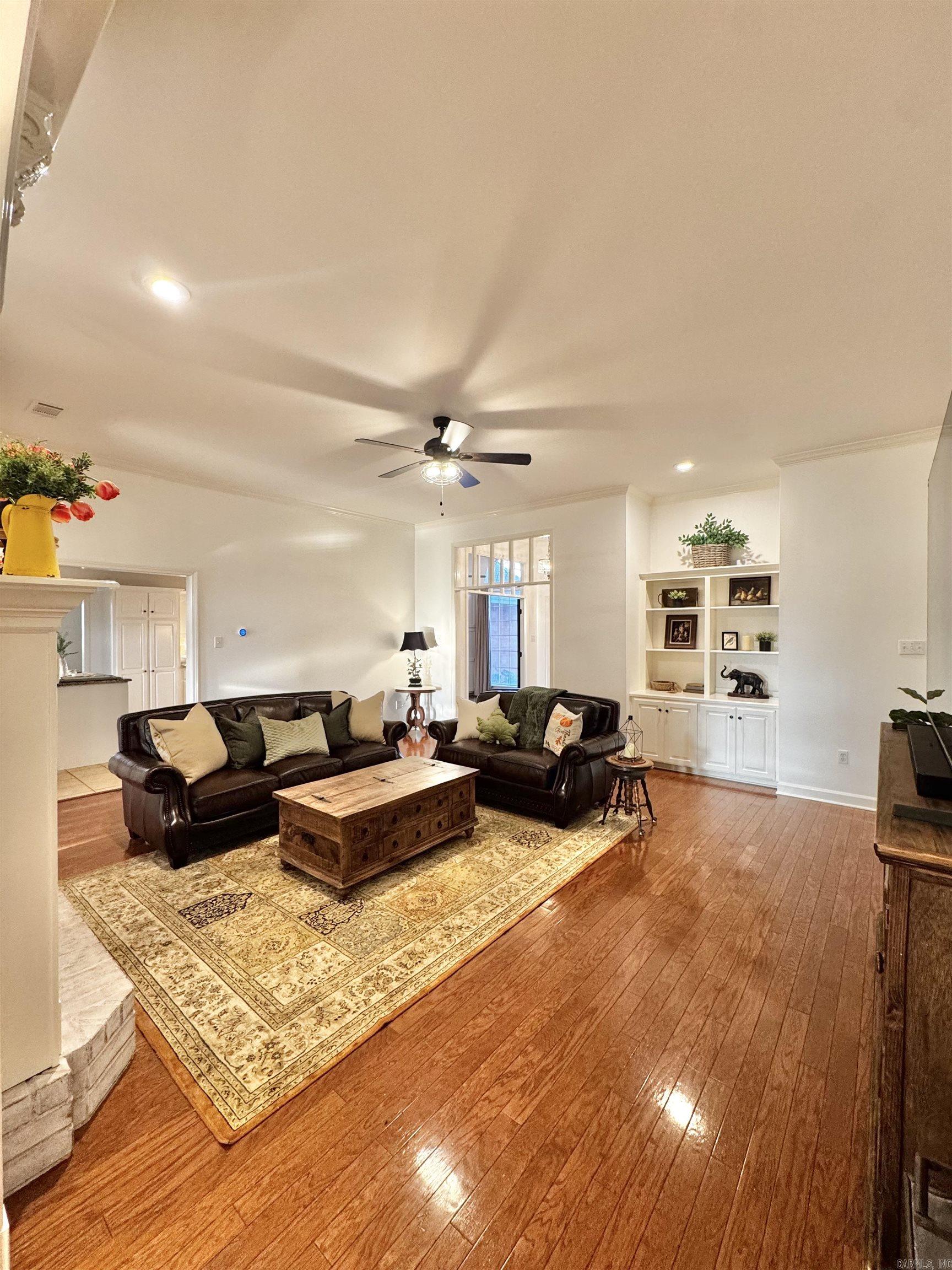 28 Weaver Circle Property Photo 8
