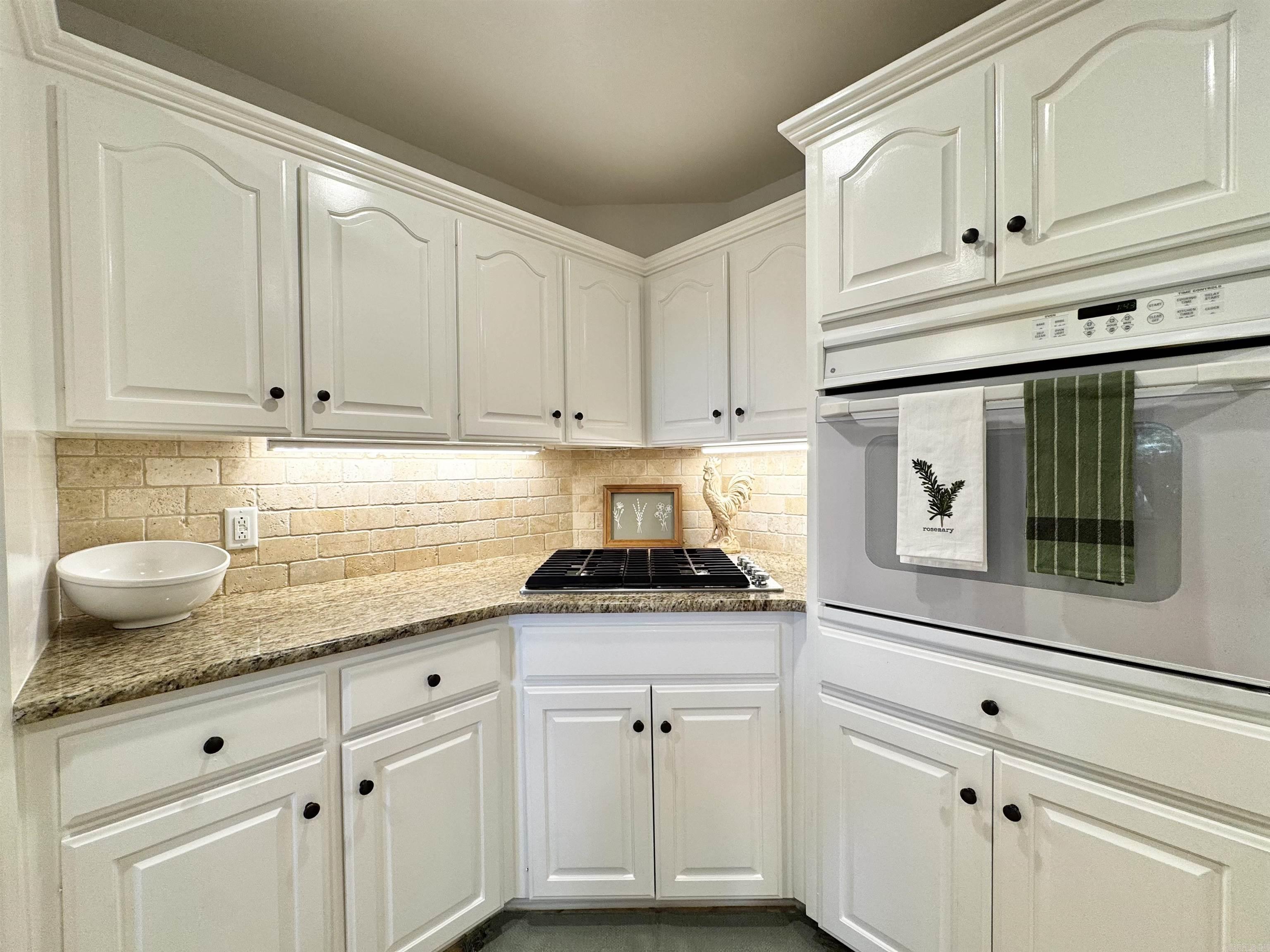 28 Weaver Circle Property Photo 15