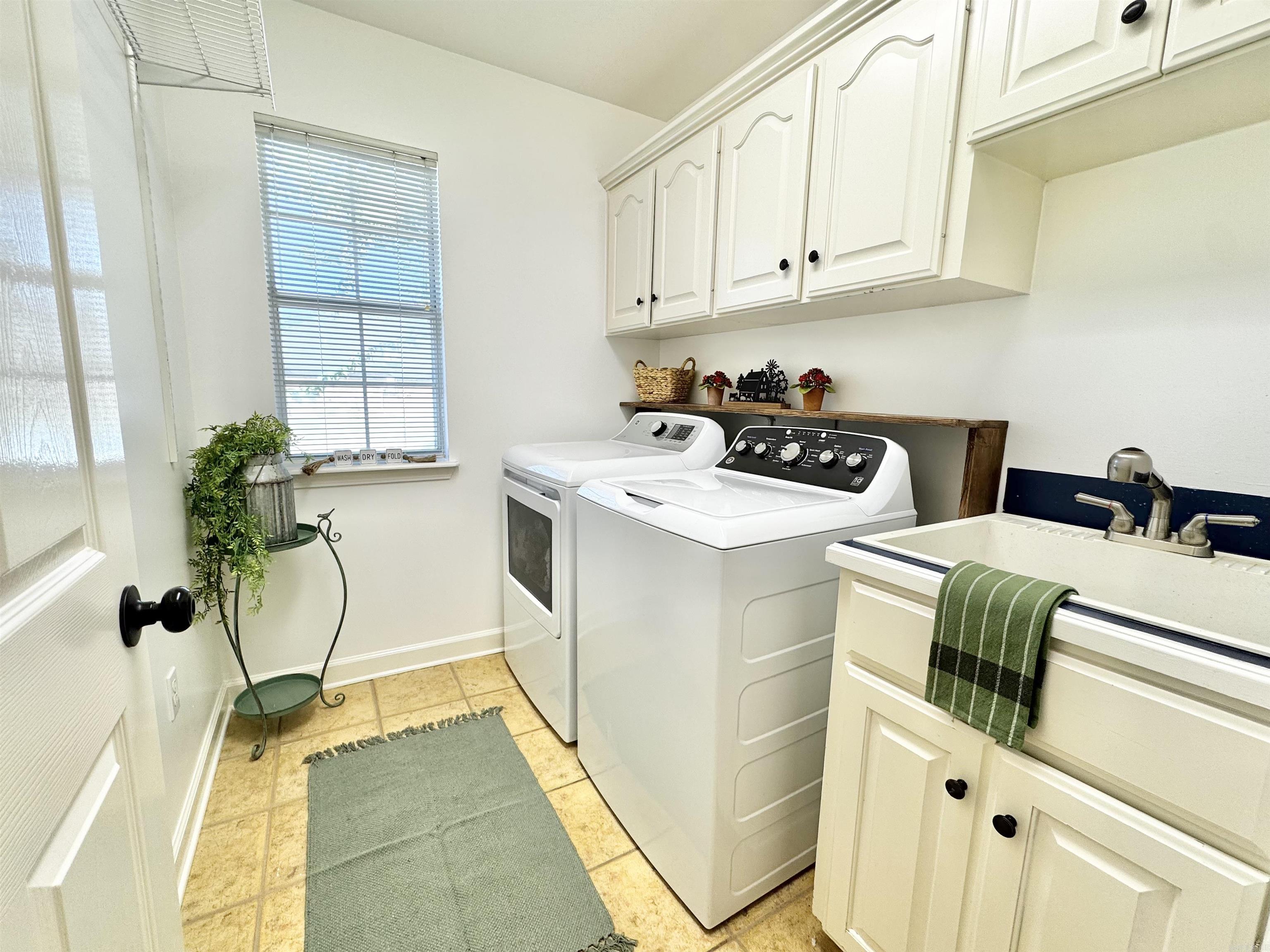 28 Weaver Circle Property Photo 33