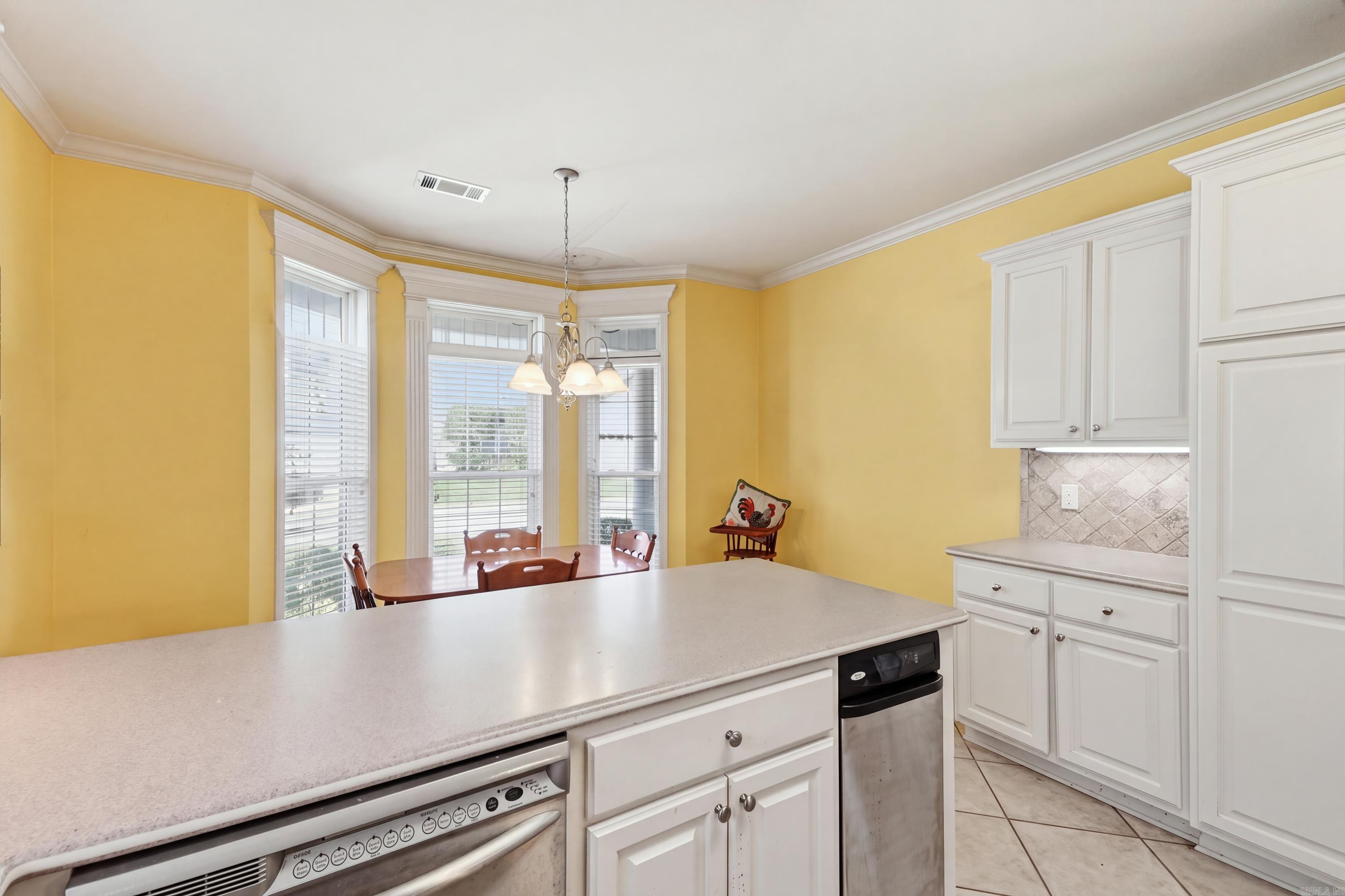 42 Courtside Place Property Photo 9