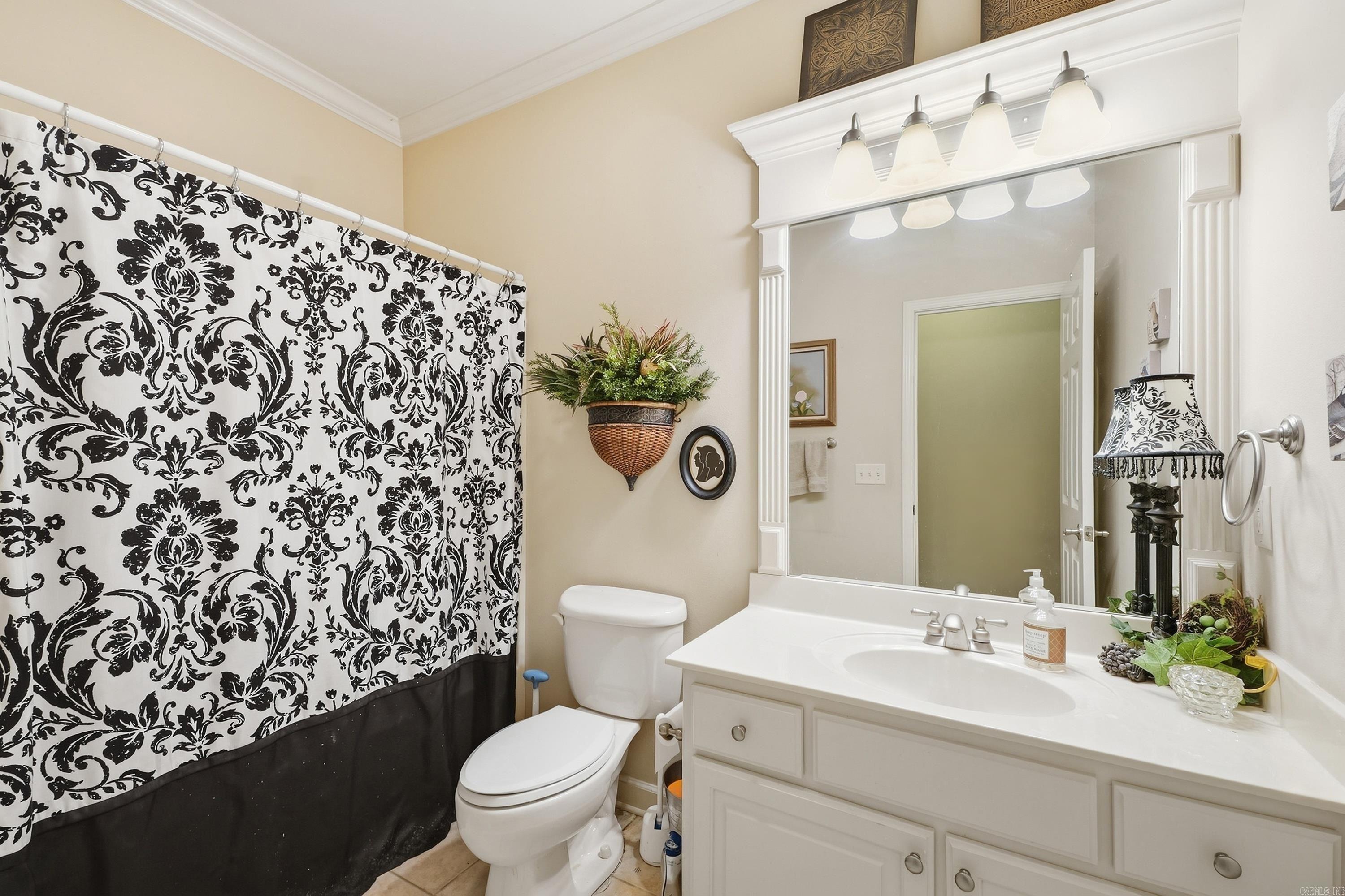 42 Courtside Place Property Photo 13