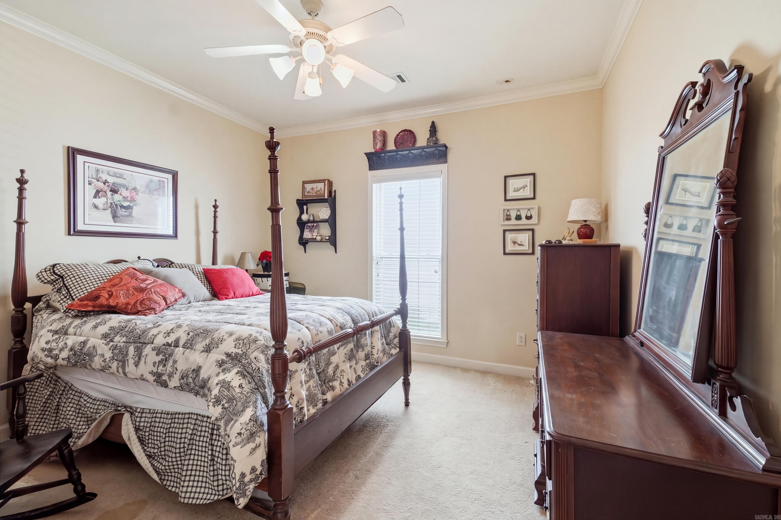 42 Courtside Place Property Photo 14