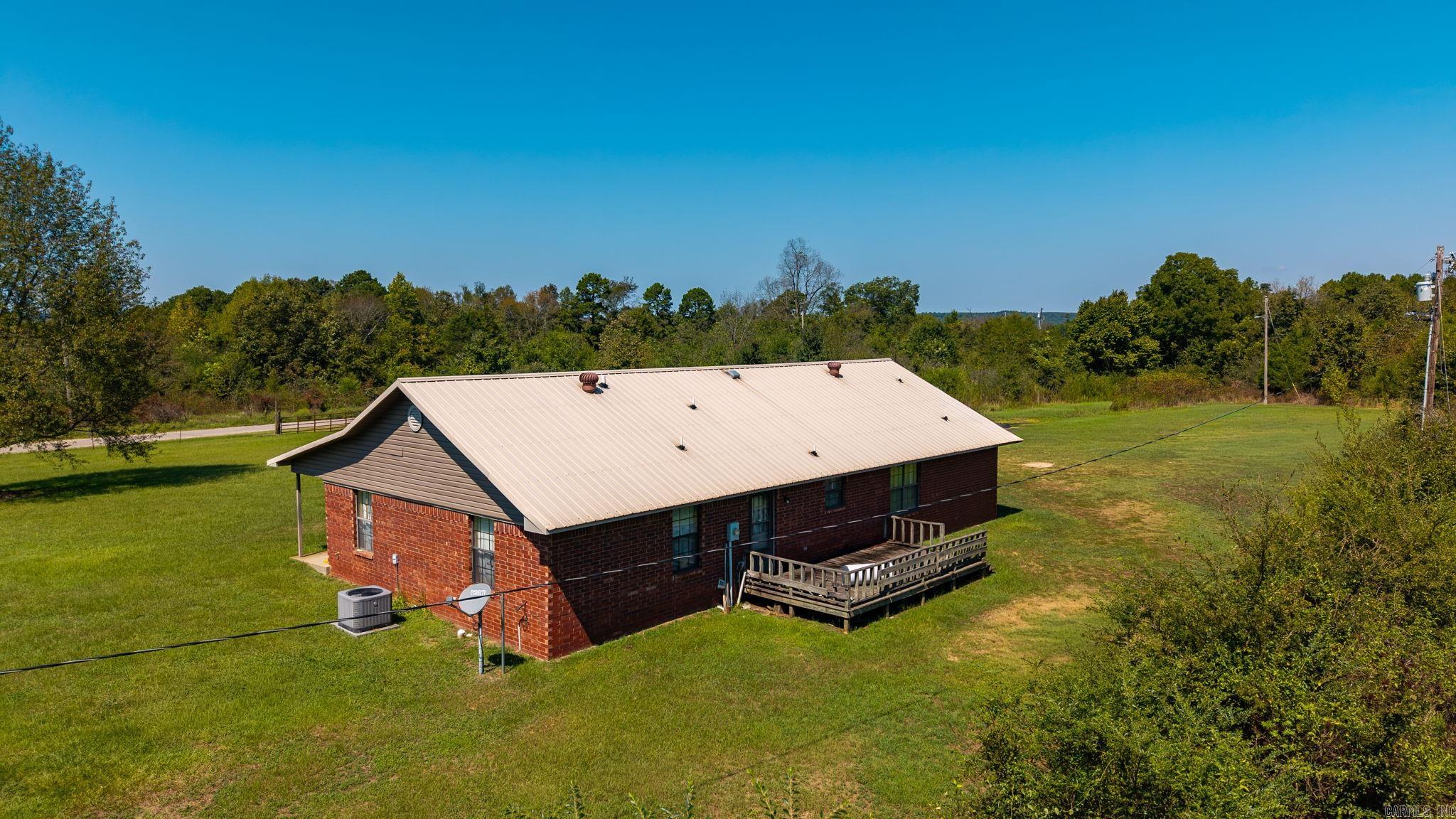 250 Bluegrass Rd Property Photo 4