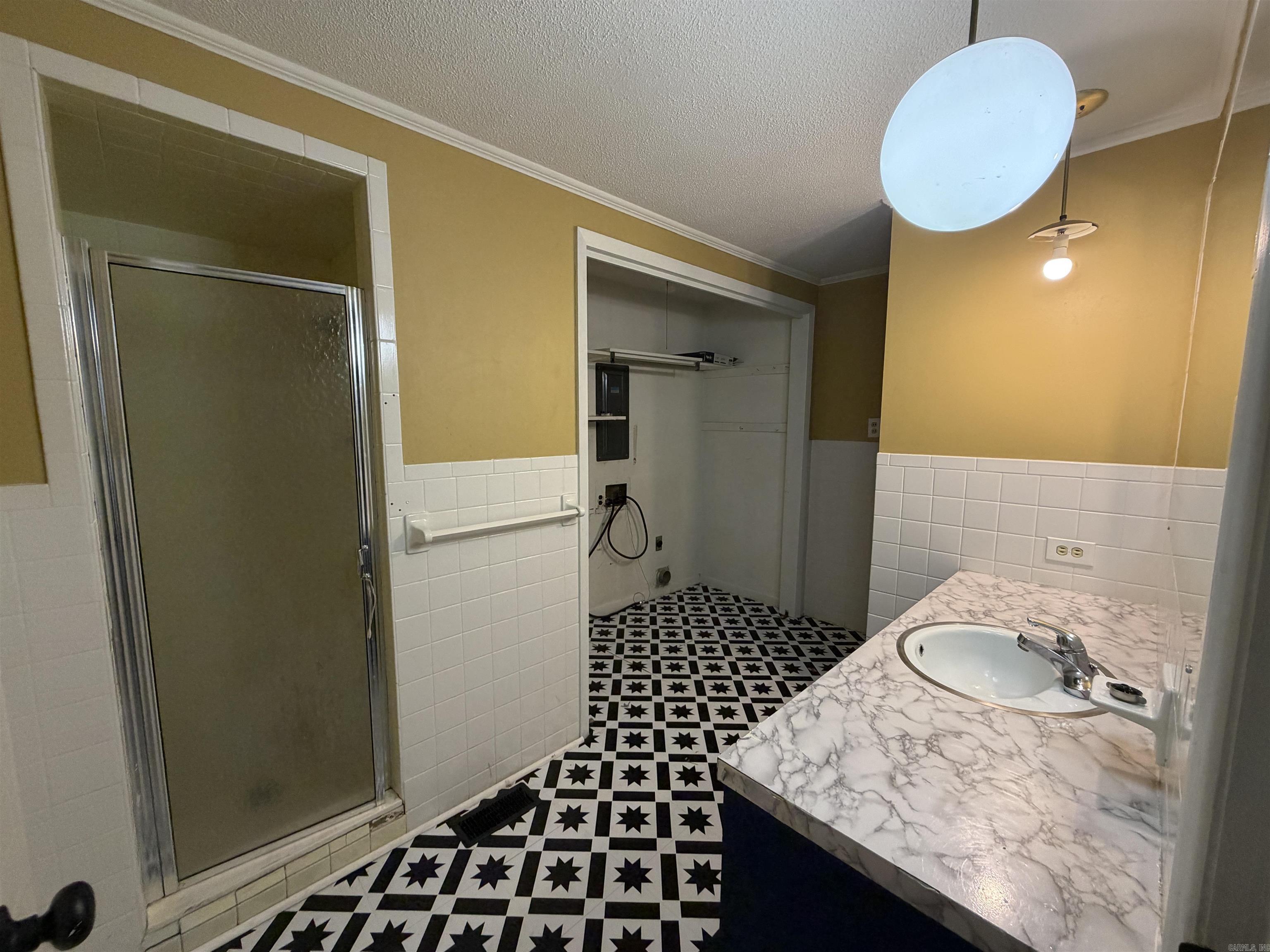 939 W Court Street Property Photo 26