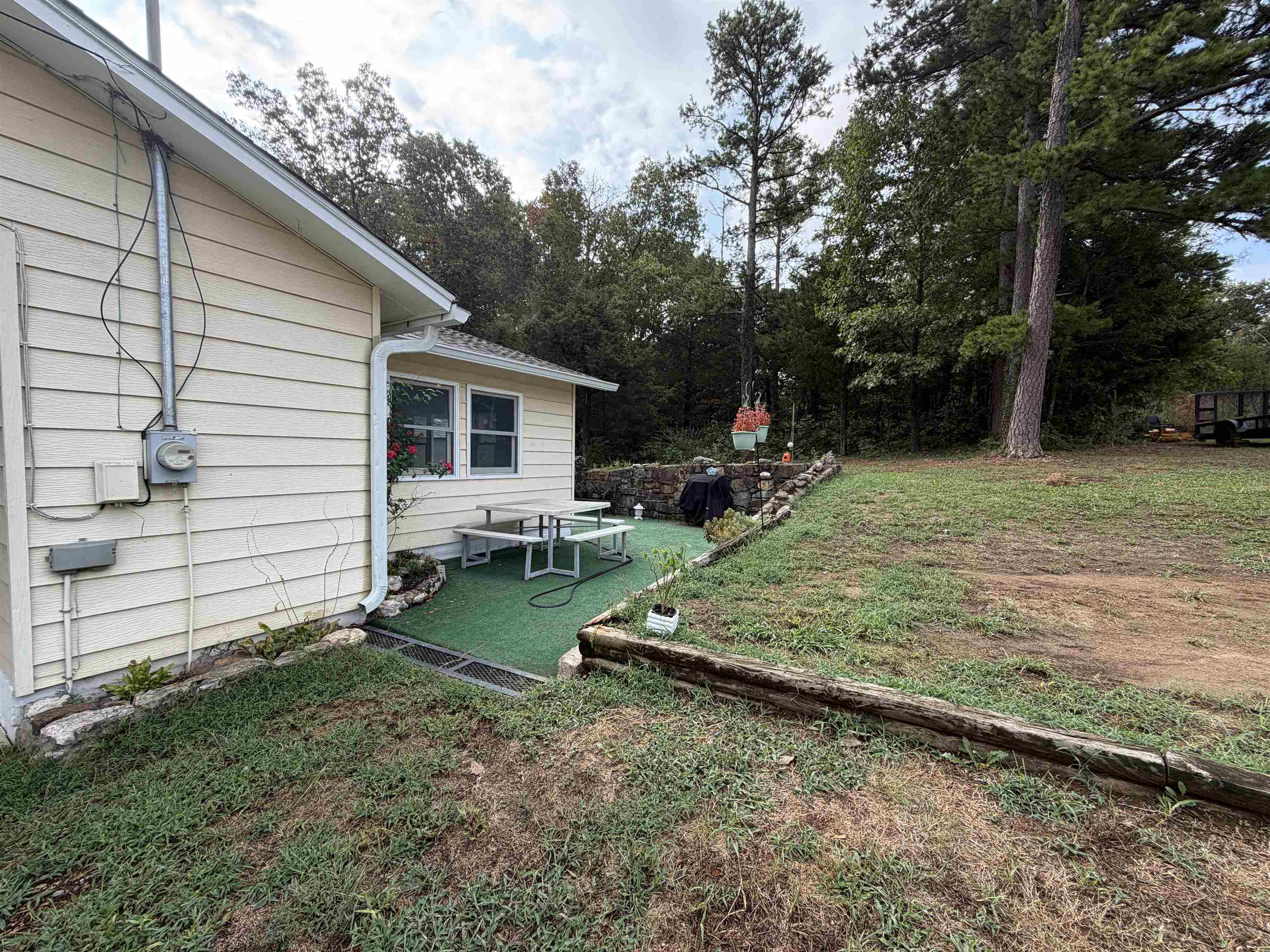 10 Yosemite Drive Property Photo 4