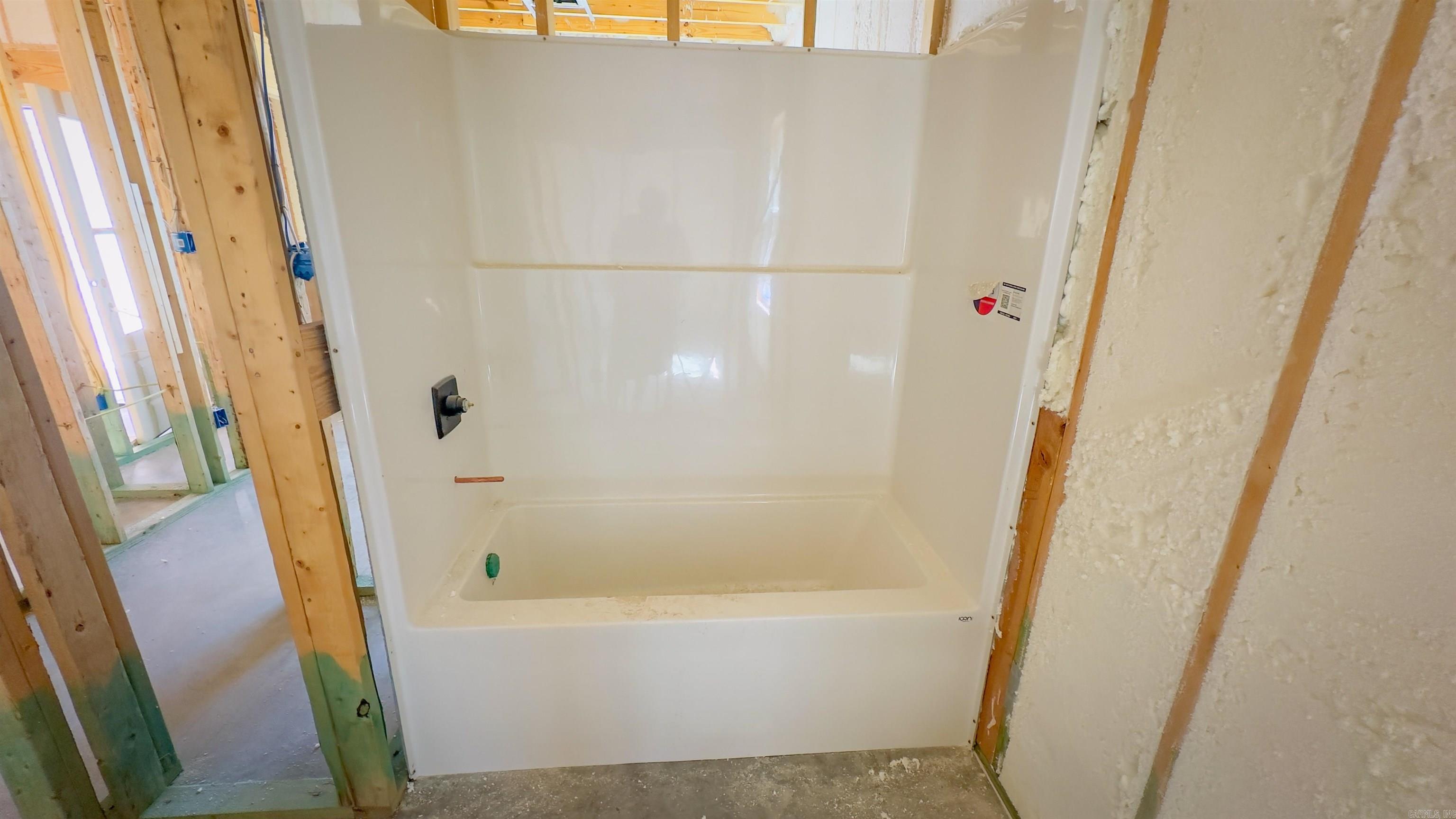 5913 Utah Cove Property Photo 6