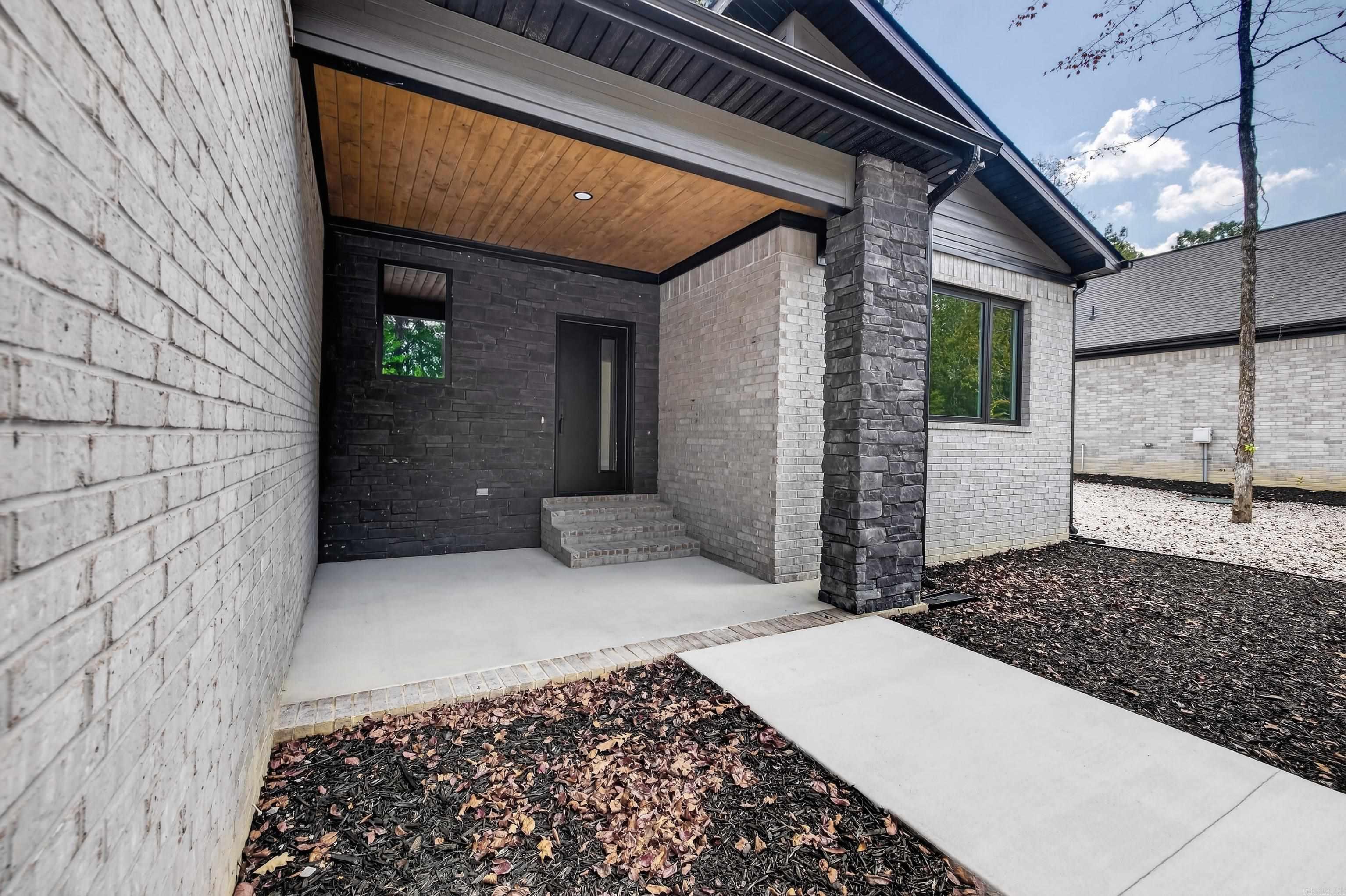 38 Estrella Way Property Photo 3