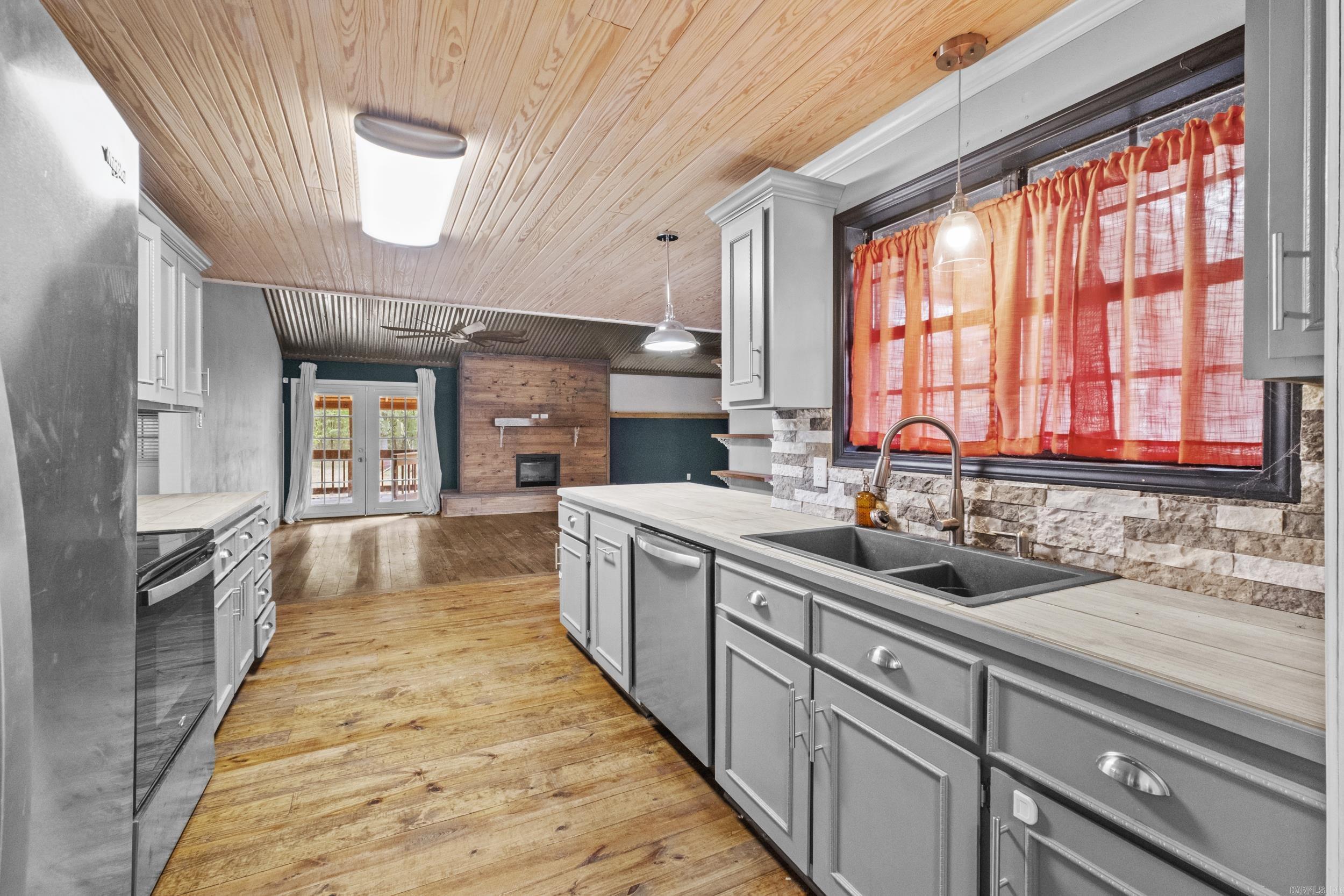 1268 Missile Base Road Property Photo 15