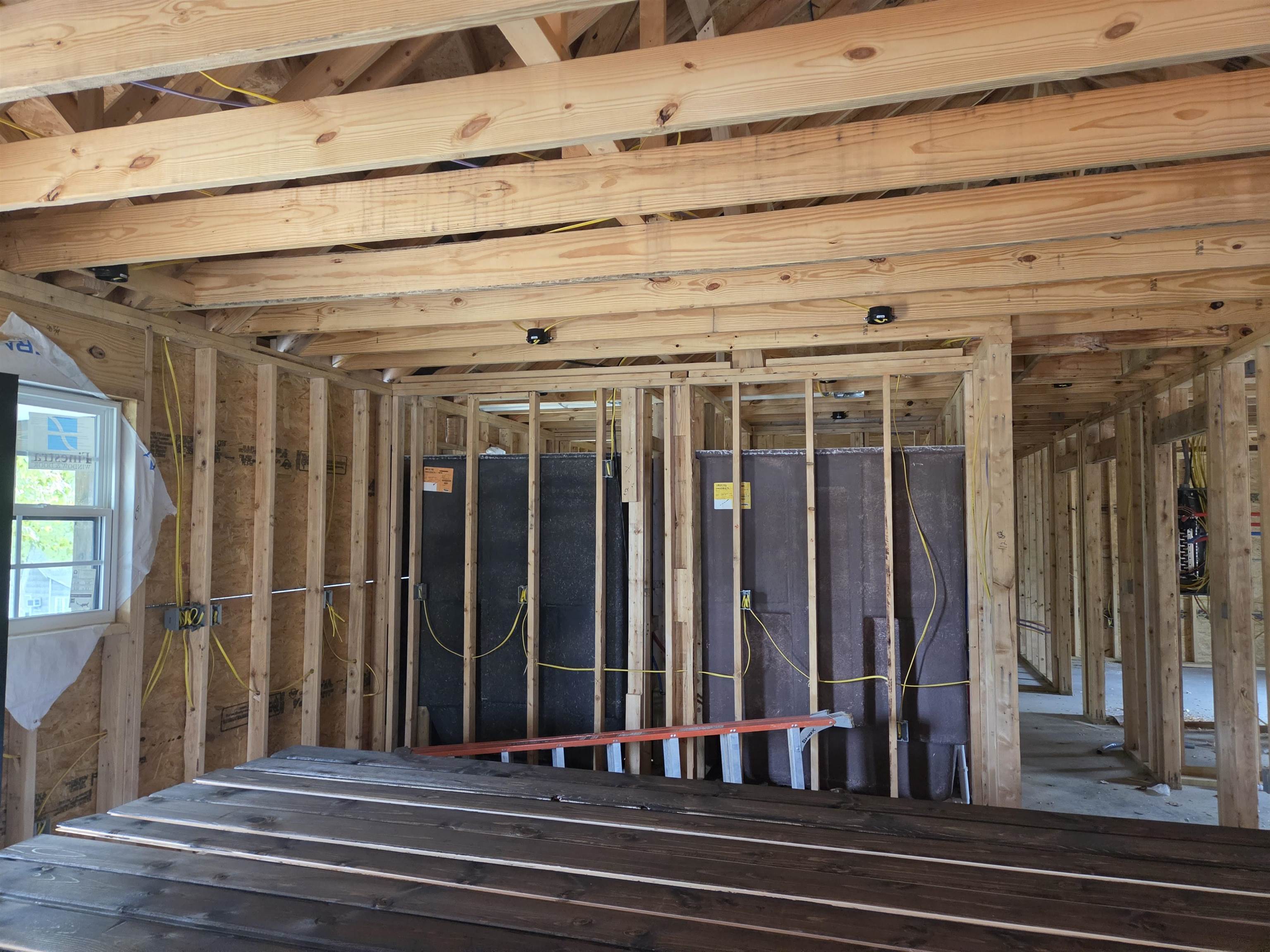 83 S Fifth Street Property Photo 3