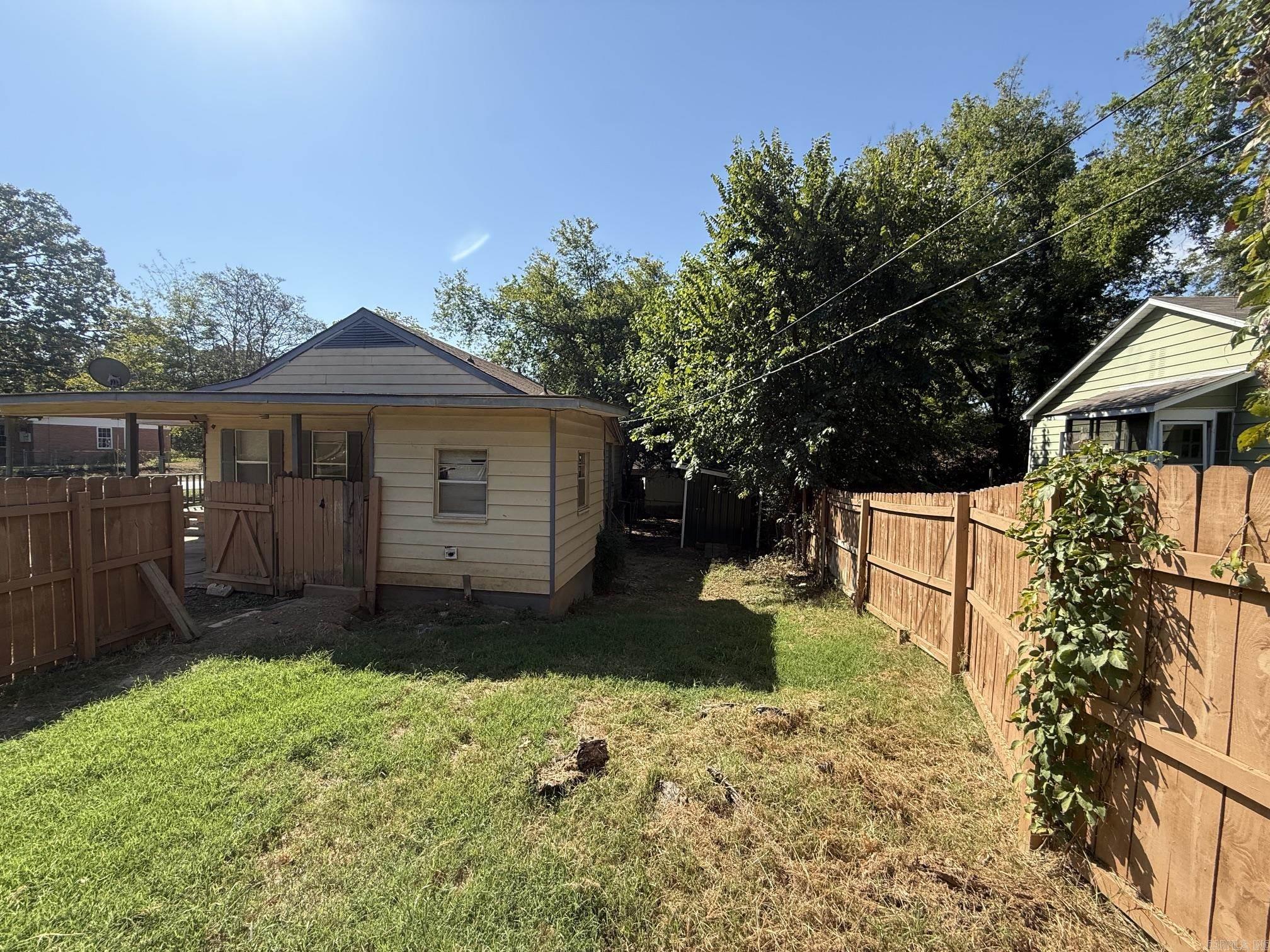 138 Highland Park Street Property Photo 17