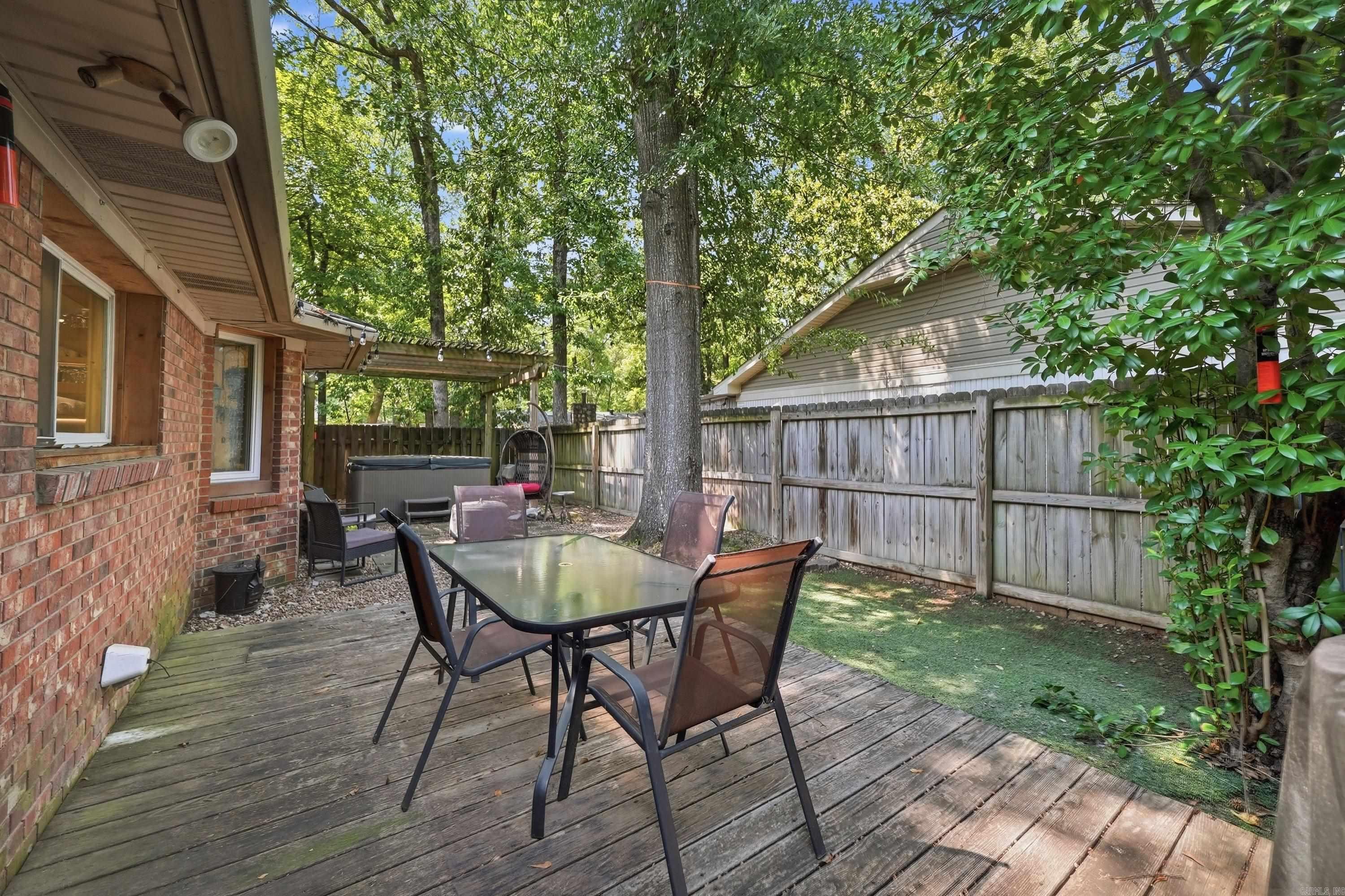 7 Woodbridge Drive Property Photo 42