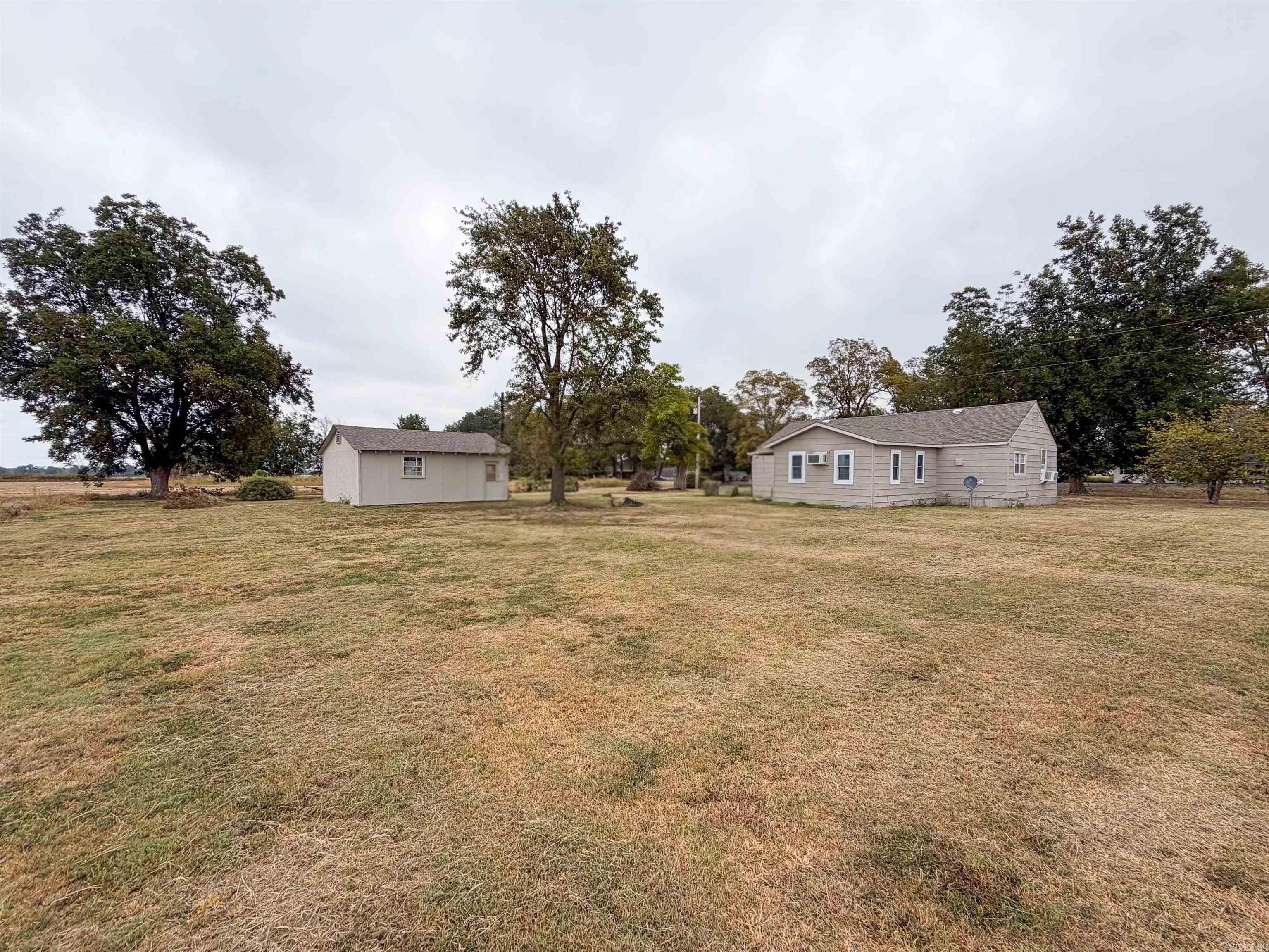 841 Highway 75 Property Photo 4