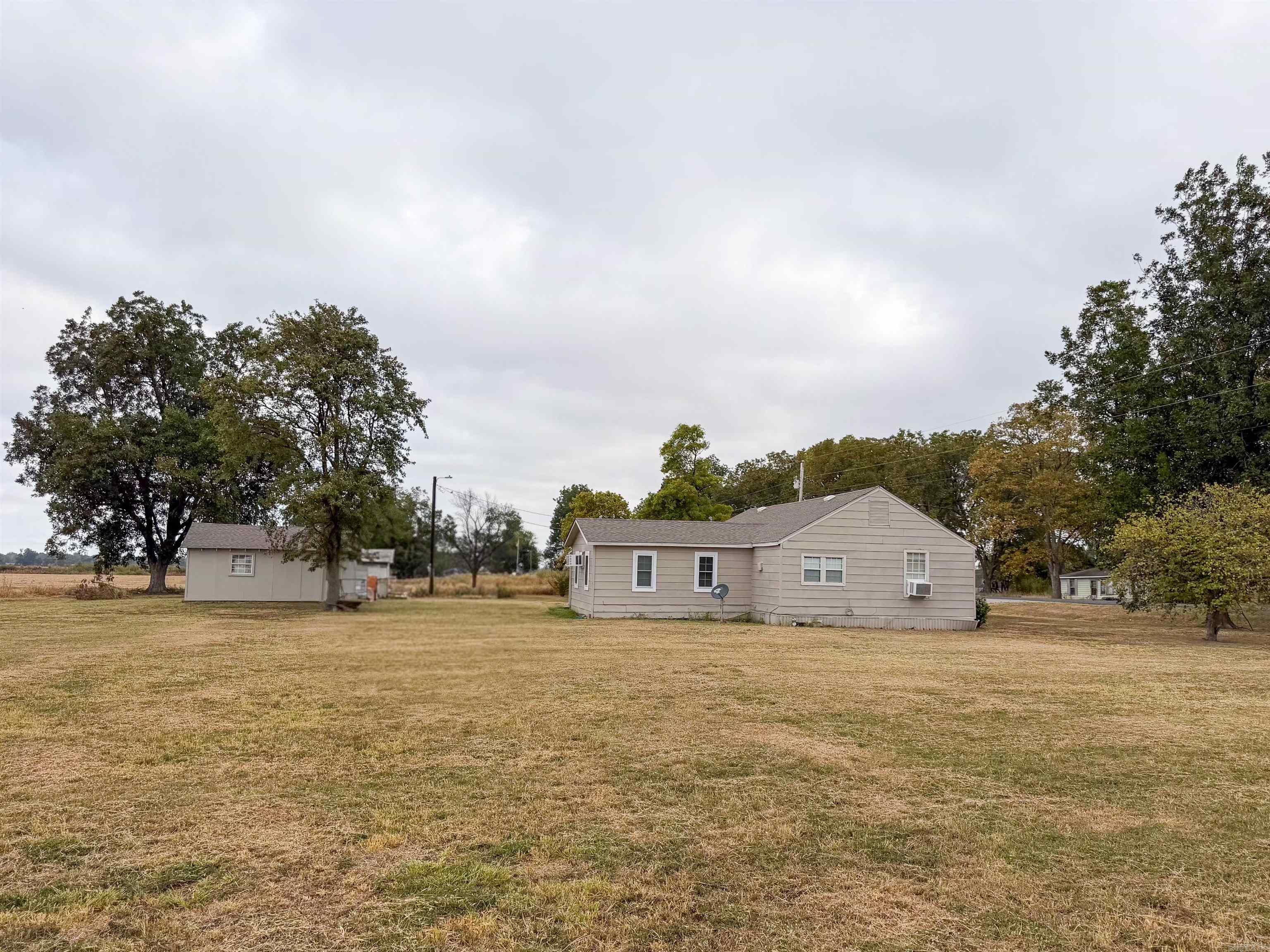841 Highway 75 Property Photo 5