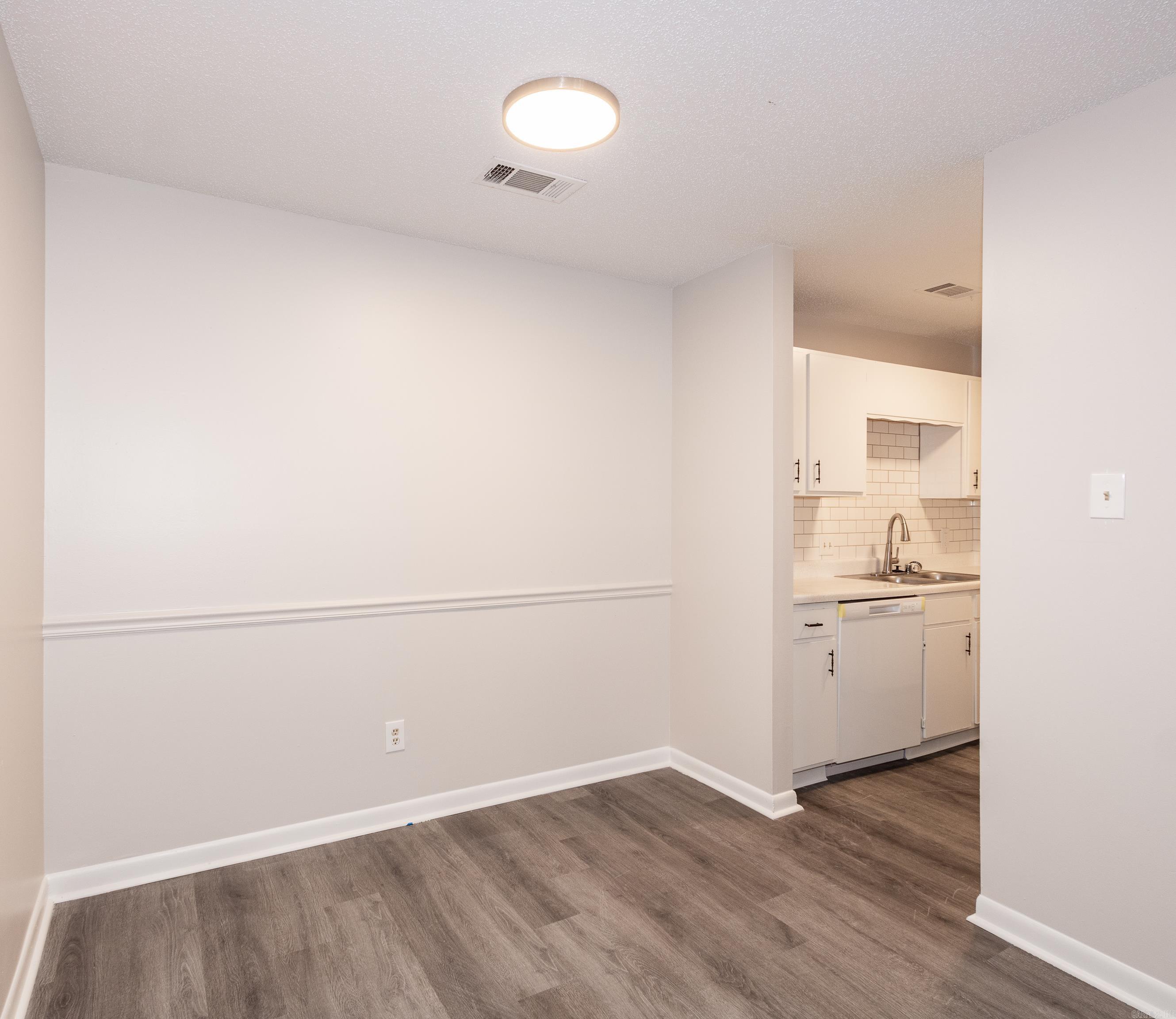 1100 Brookside Drive 68 Property Photo 11