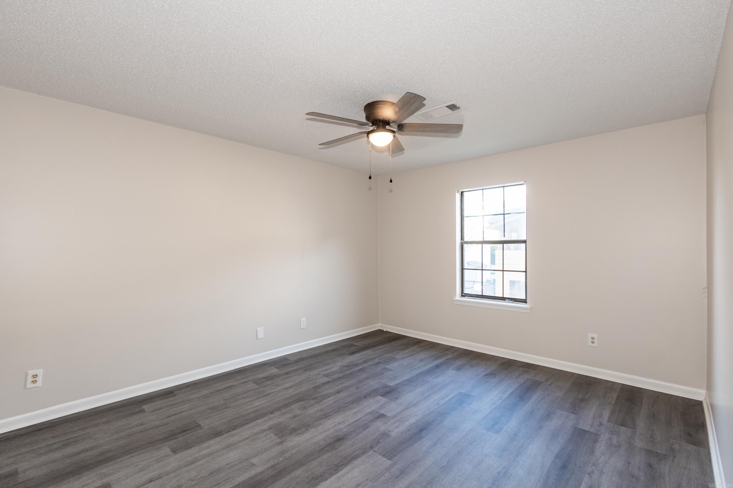 1100 Brookside Drive 68 Property Photo 15