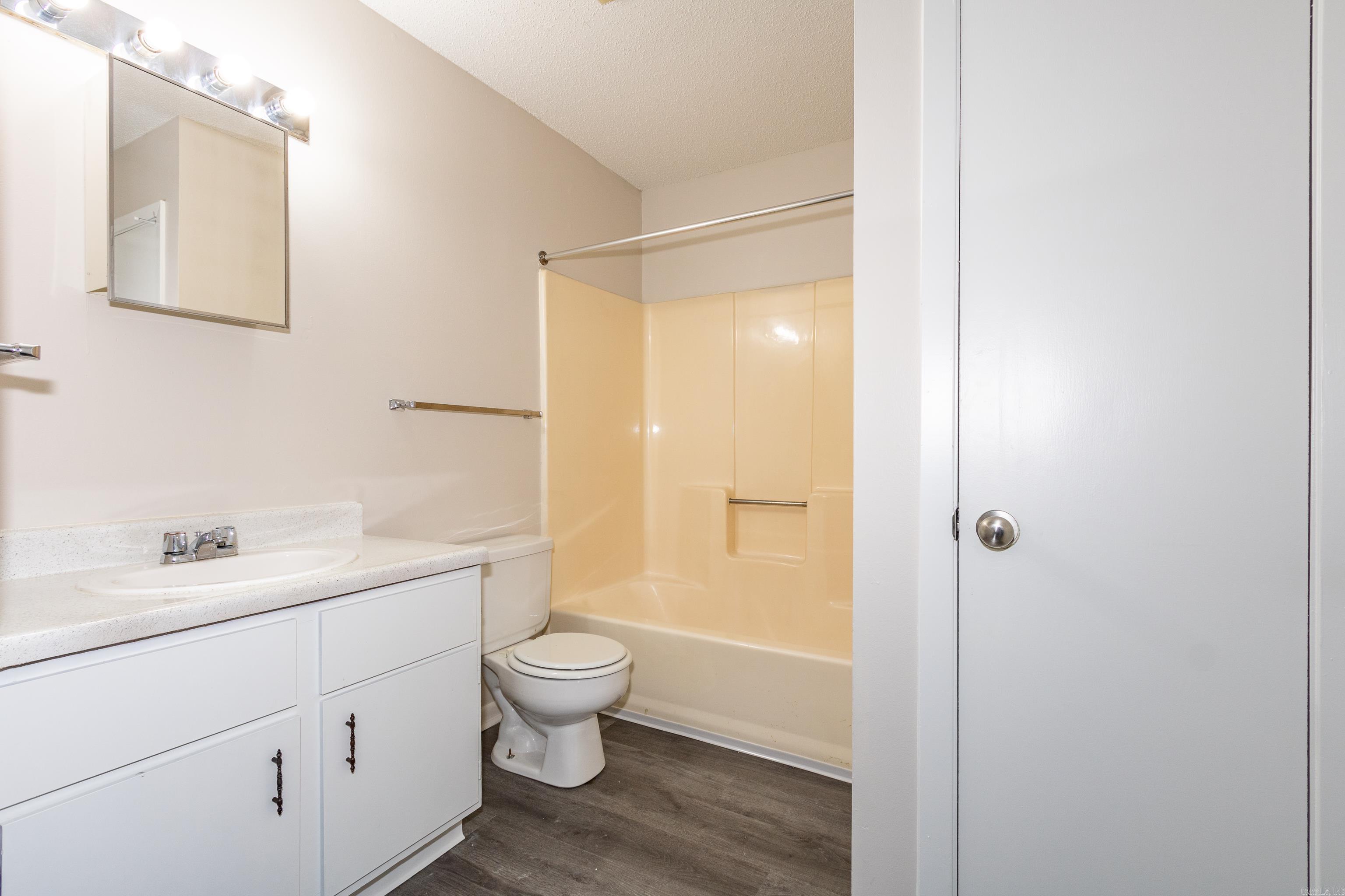 1100 Brookside Drive 68 Property Photo 22