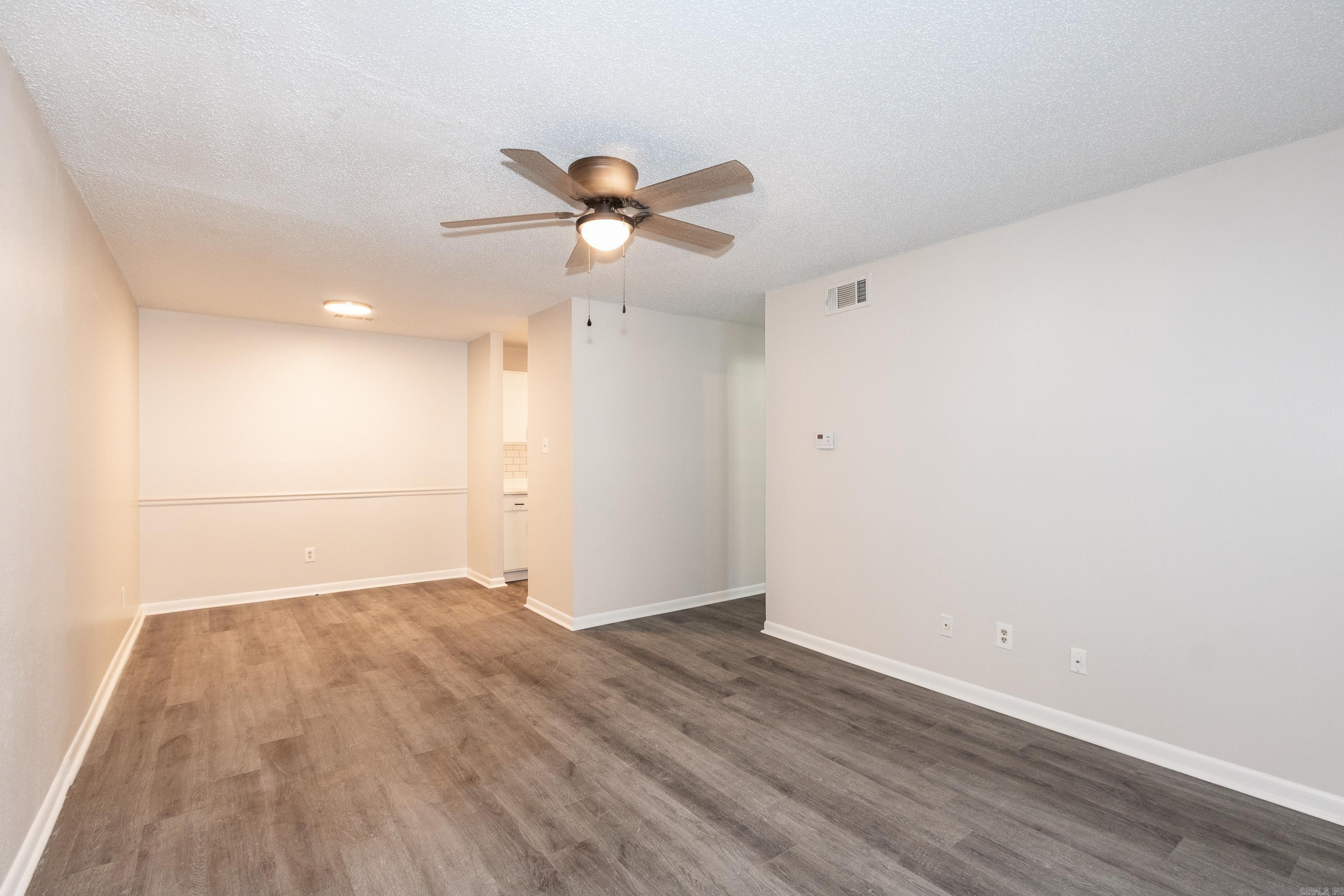 1100 Brookside Drive 25 Property Photo 6