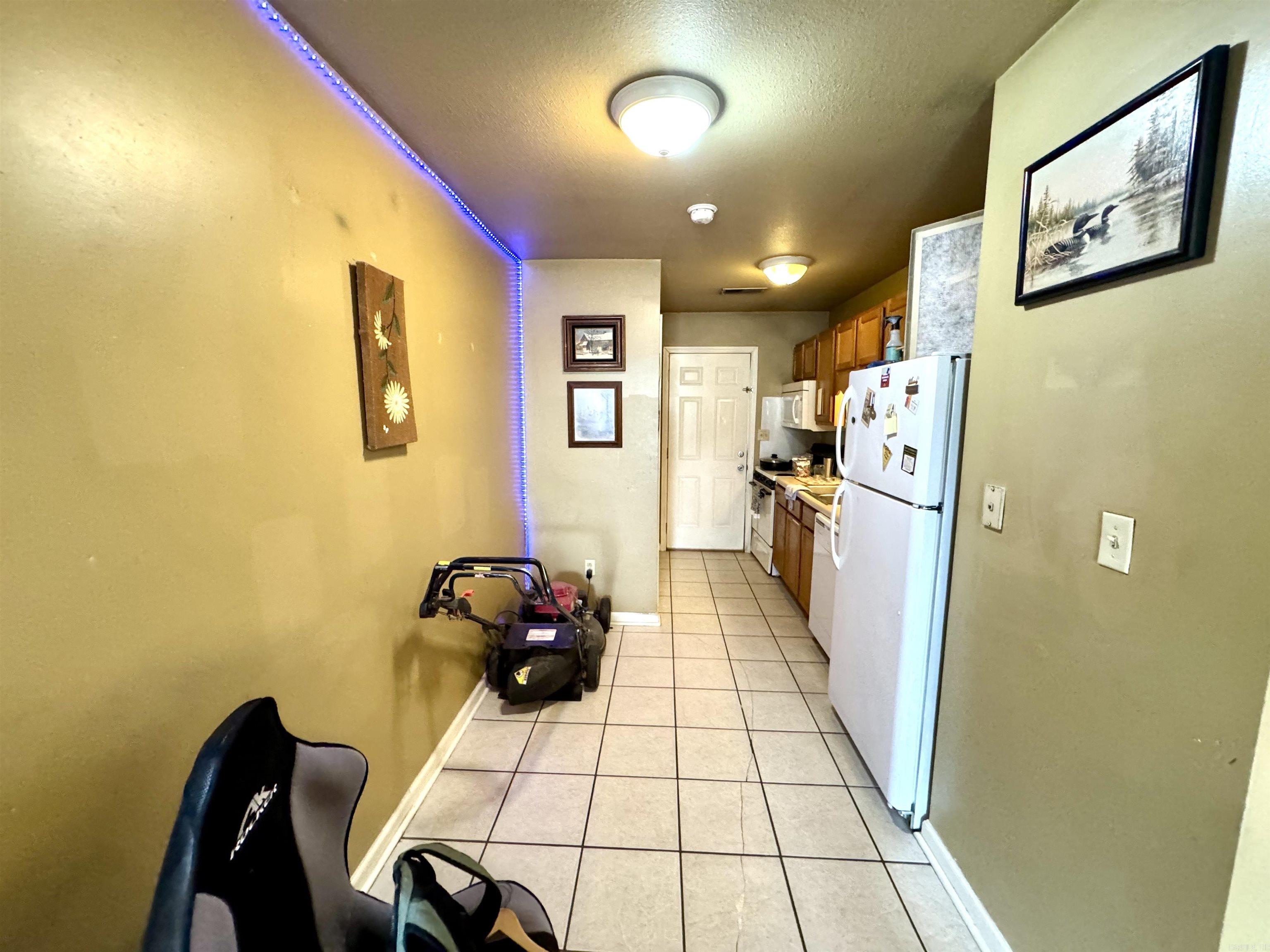 404 Scott Street Property Photo 6