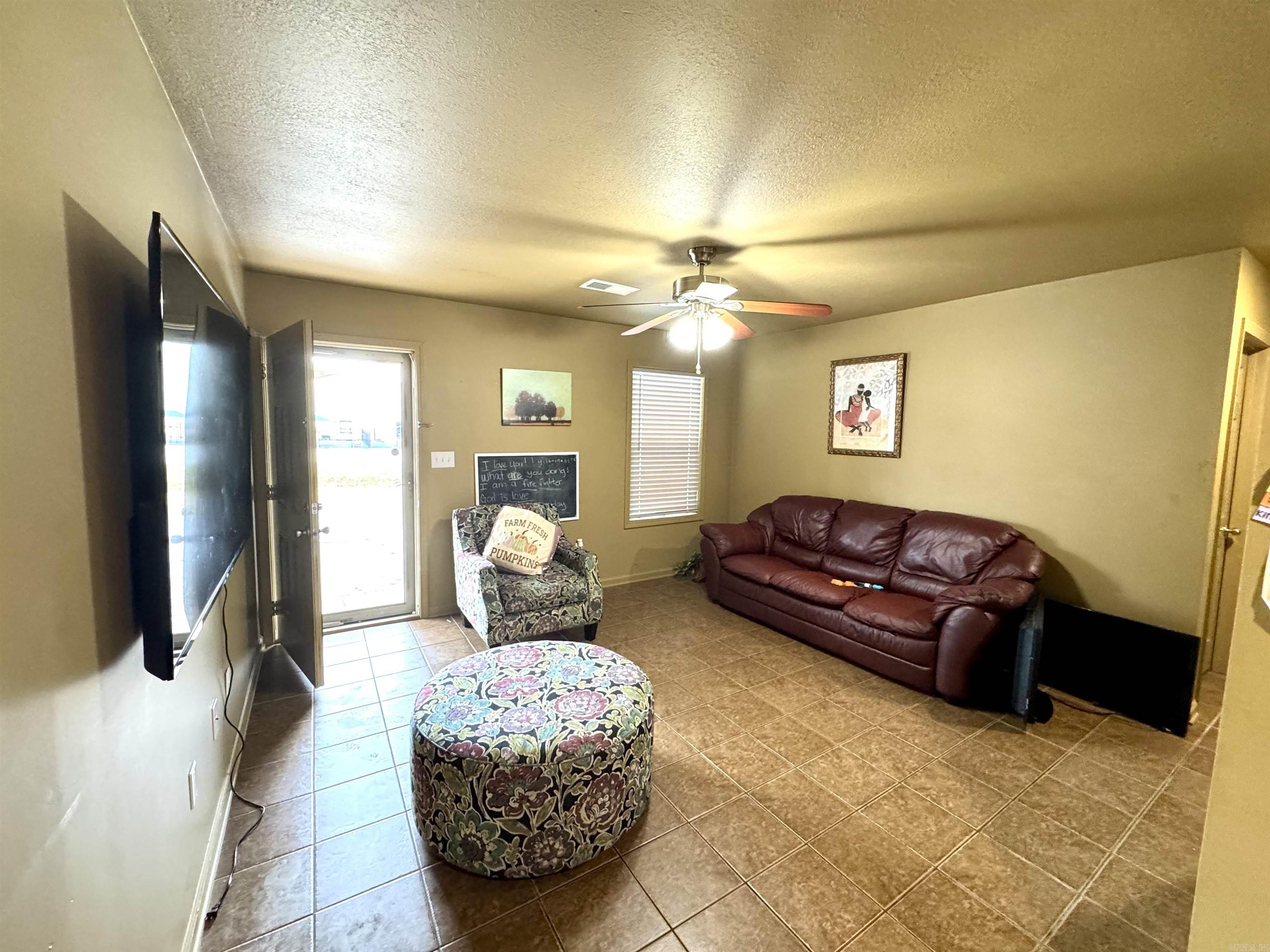 404 Scott Street Property Photo 16