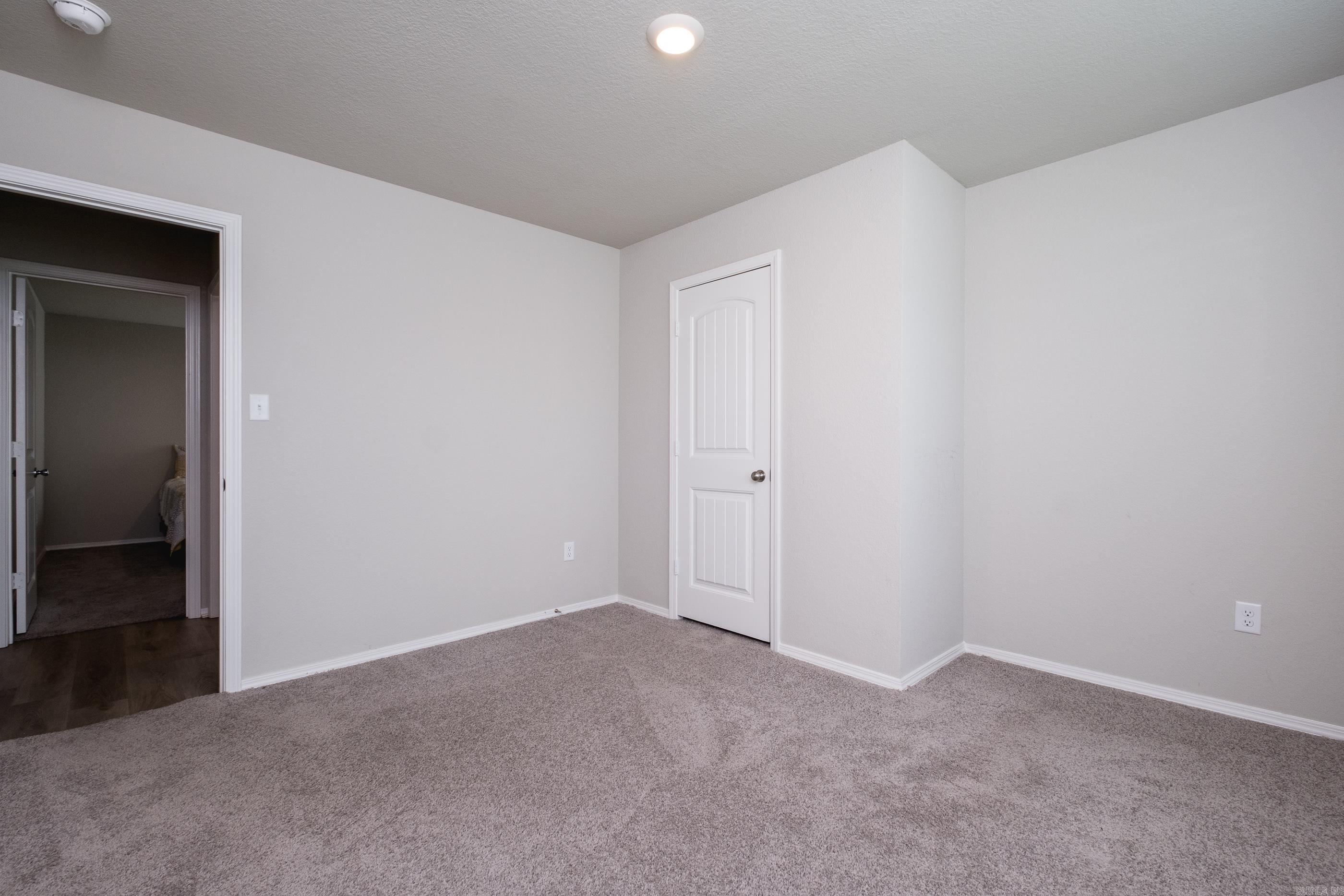 27 Curly Leaf Lane Property Photo 22
