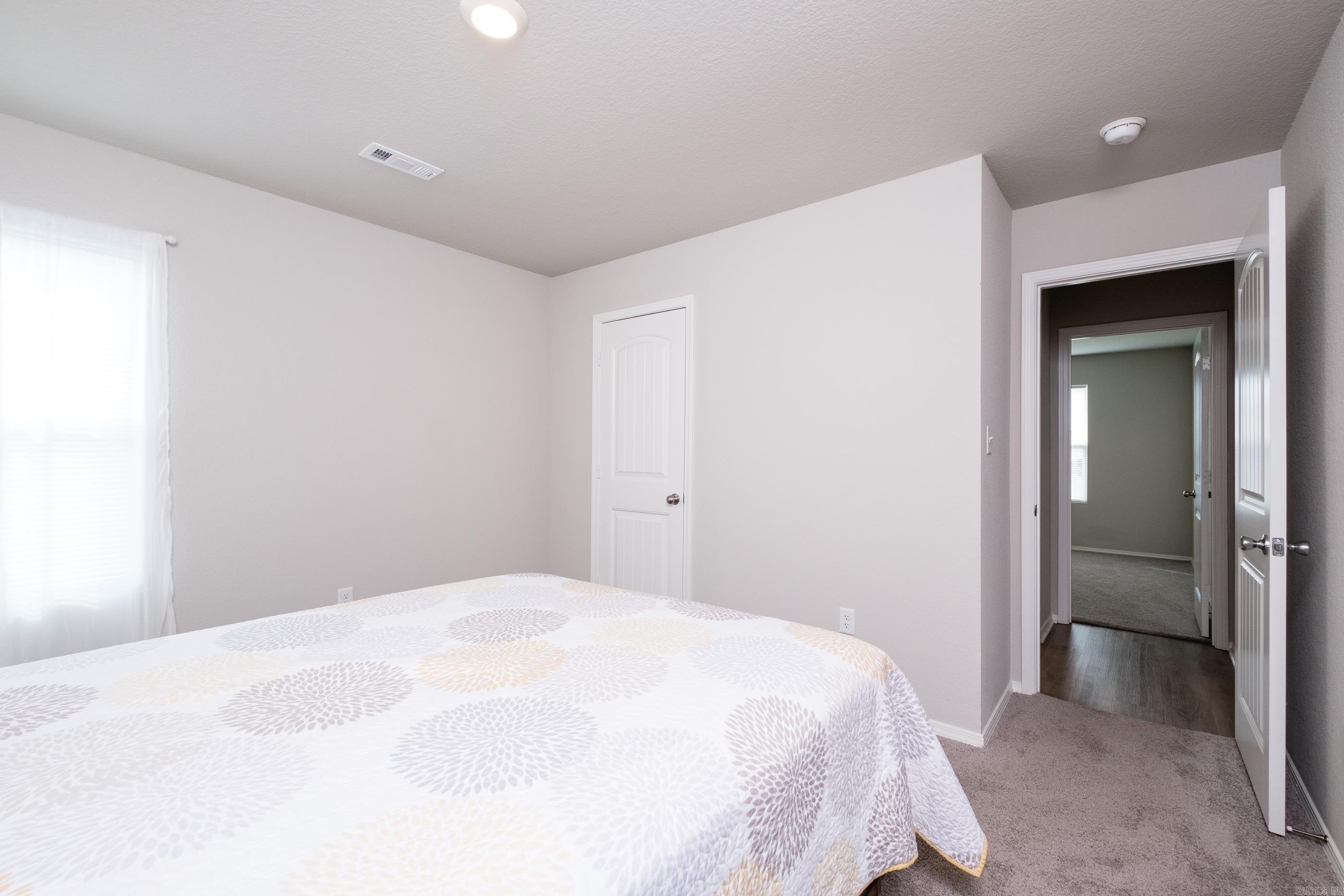 27 Curly Leaf Lane Property Photo 25