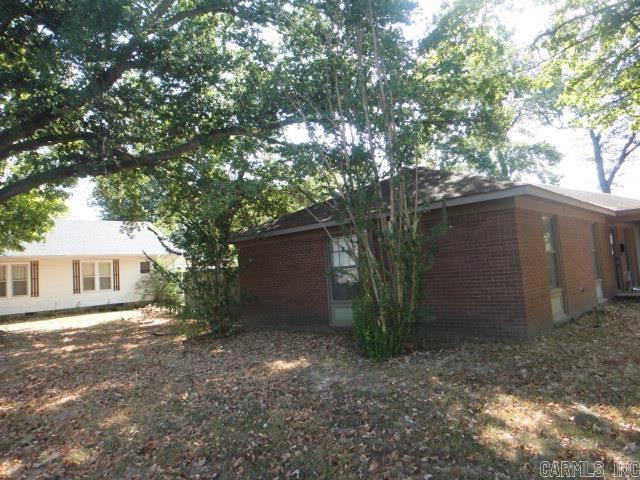 1190 Elsie Street Property Photo 2