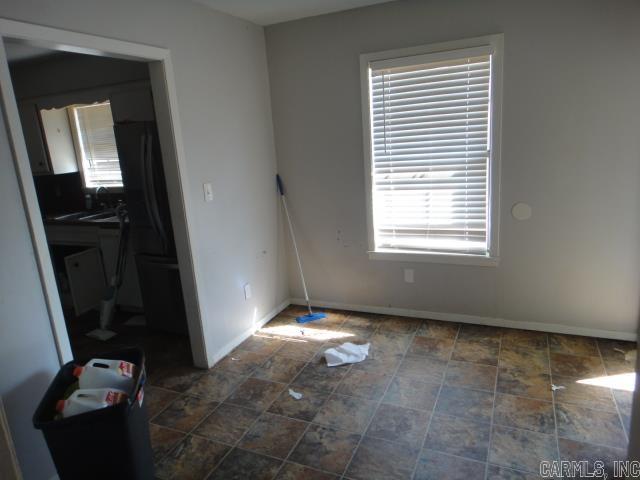 1190 Elsie Street Property Photo 7