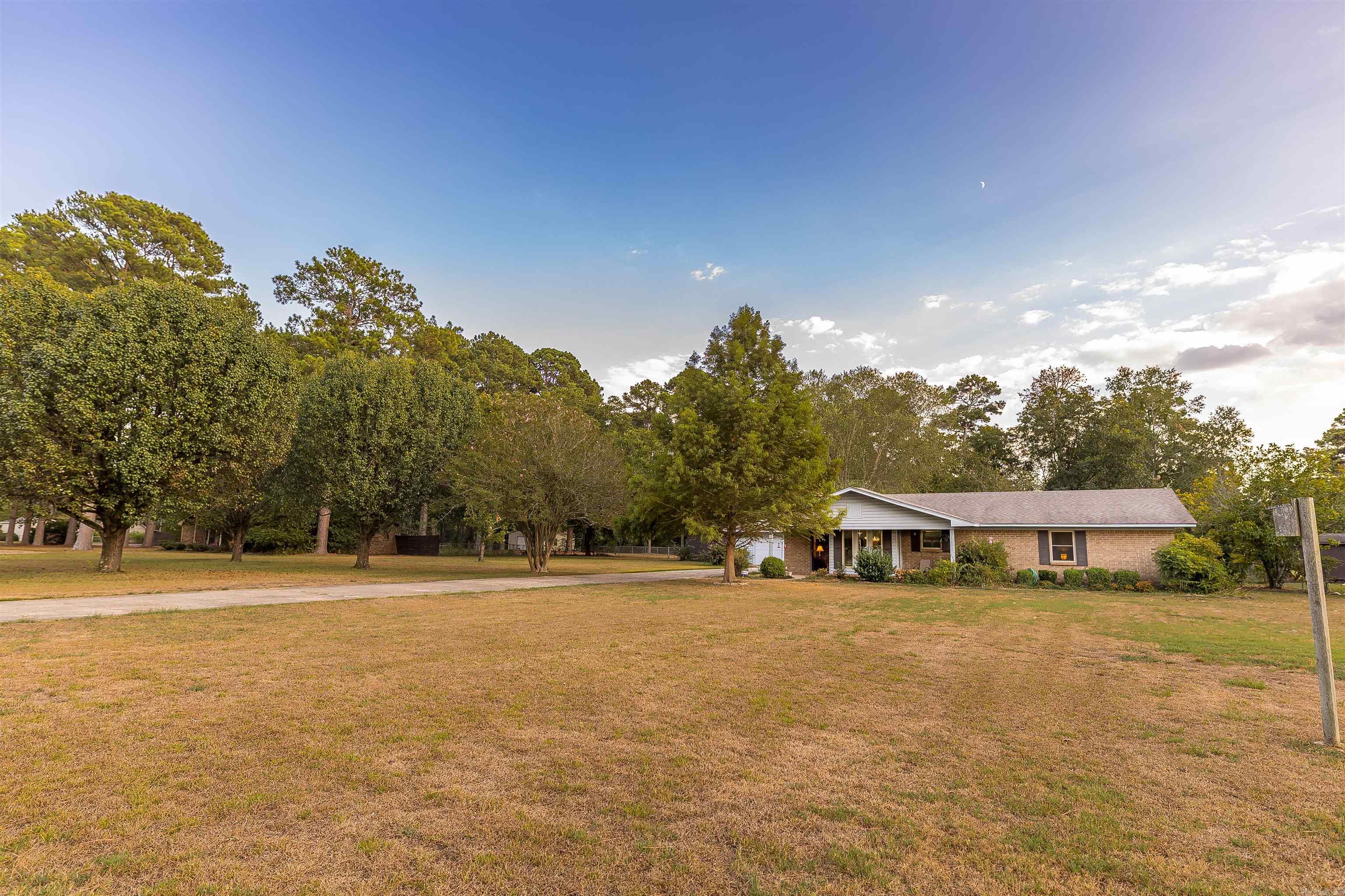 267 Oleta Avenue Property Photo 3