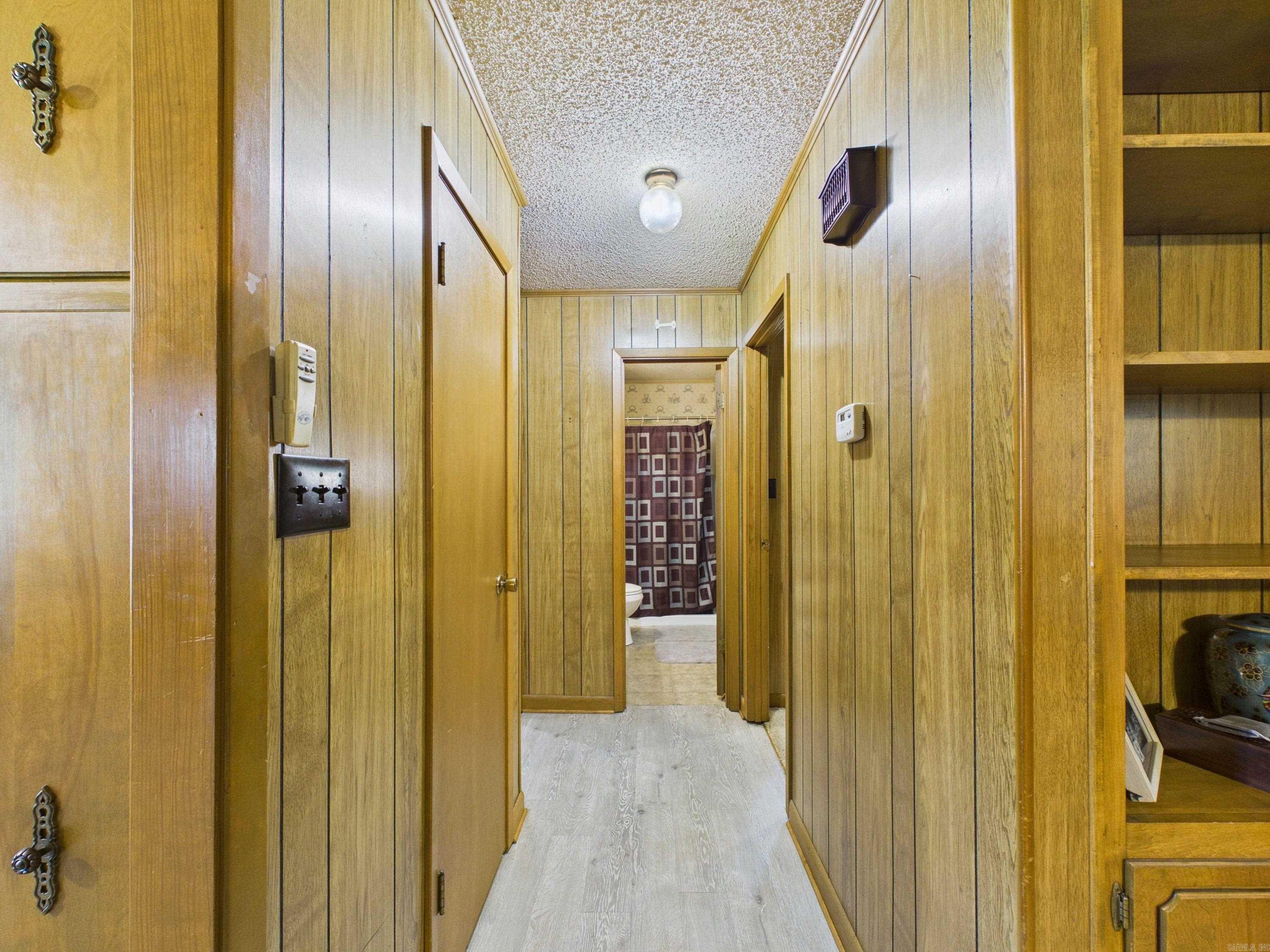 402 W Barnett Street Property Photo 15