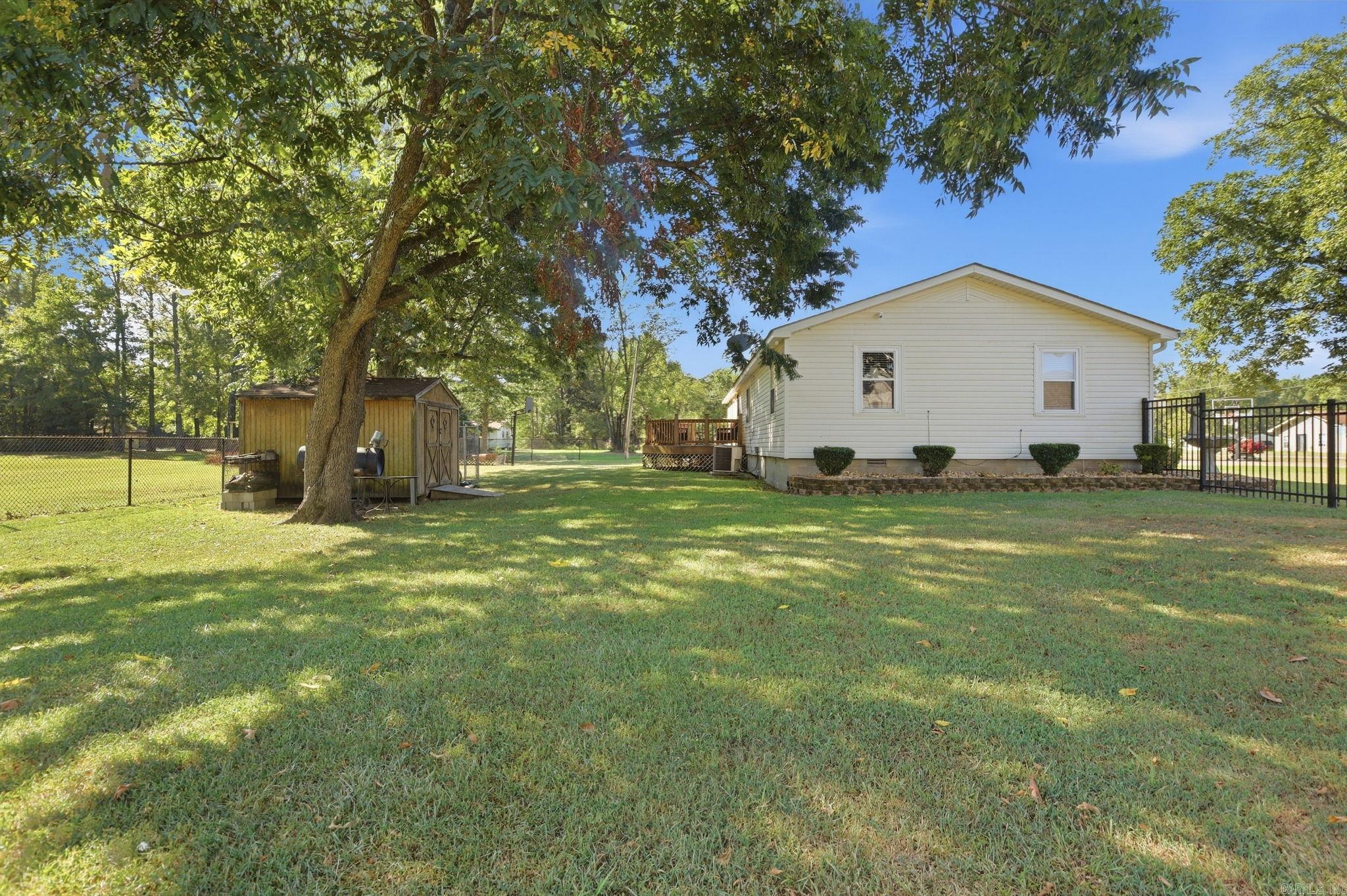 16421 Highway 365 S Property Photo 32