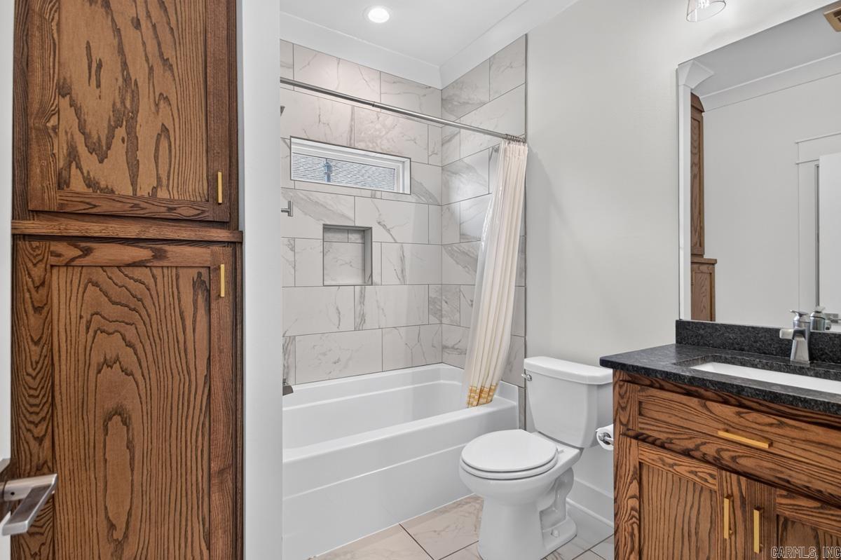 1609 Creekview Property Photo 32