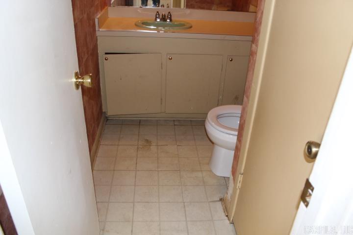 2001 Reservoir 14 Property Photo 21