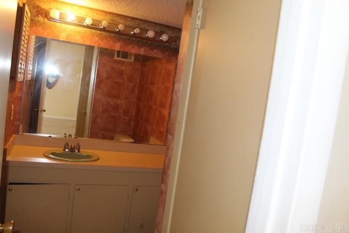 2001 Reservoir 14 Property Photo 22