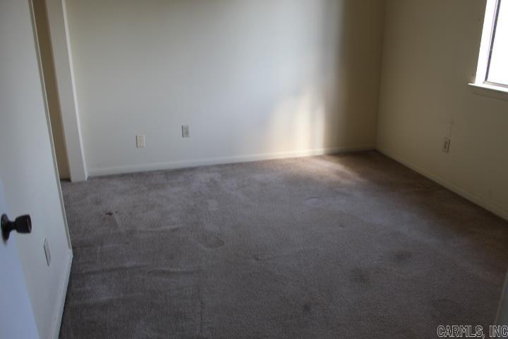 2001 Reservoir 14 Property Photo 24