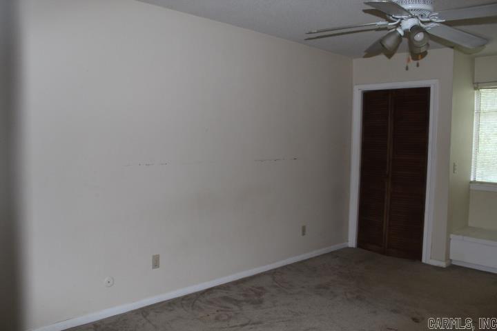 2001 Reservoir 14 Property Photo 32