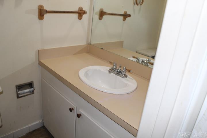 2001 Reservoir 14 Property Photo 35