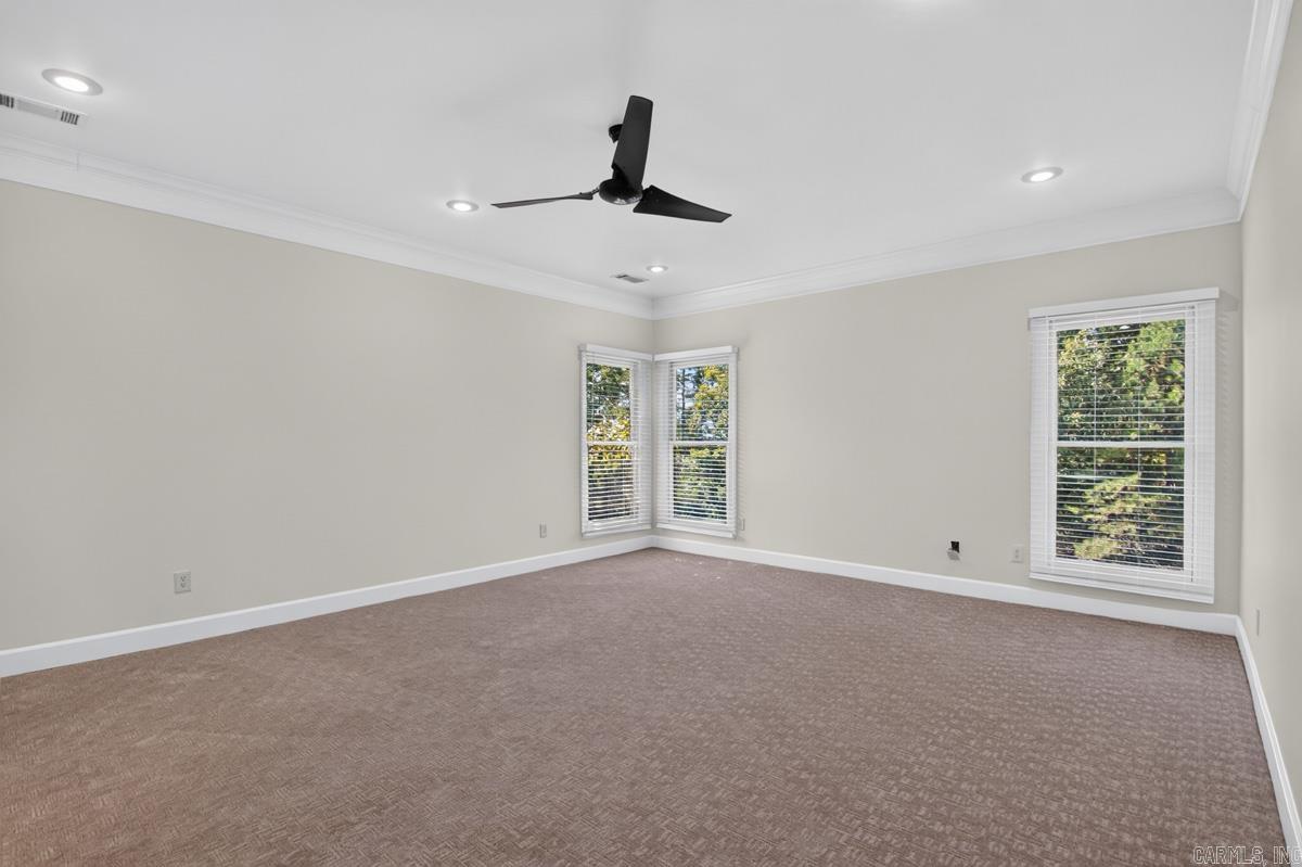 20 Latour Property Photo 24
