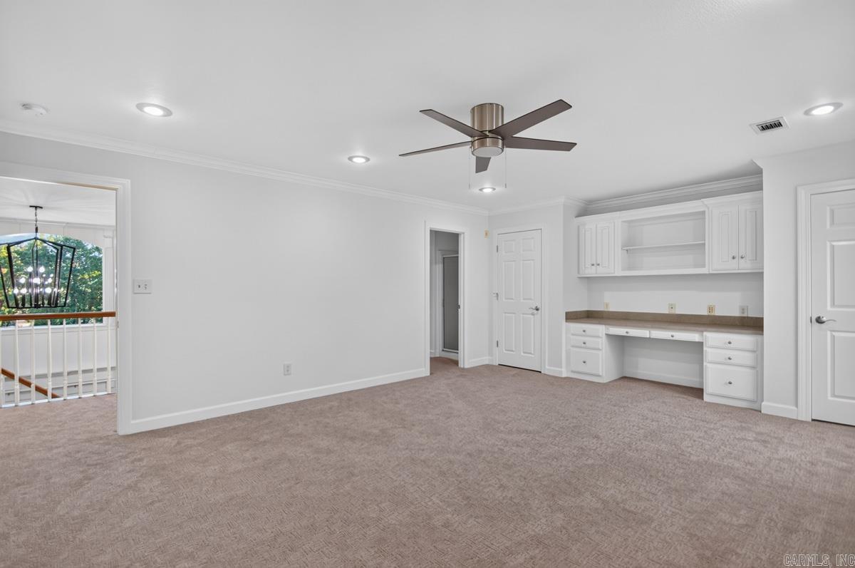 20 Latour Property Photo 34