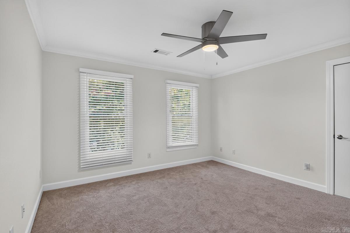 20 Latour Property Photo 35