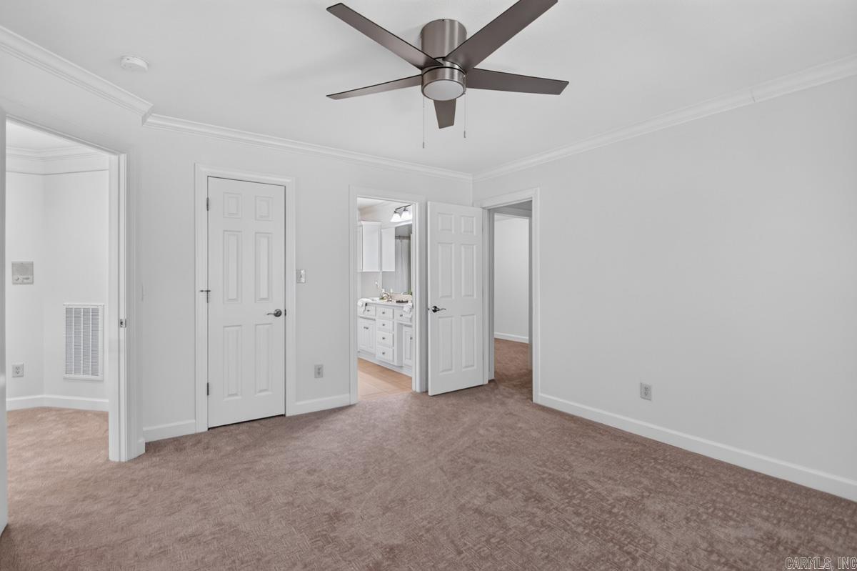 20 Latour Property Photo 40