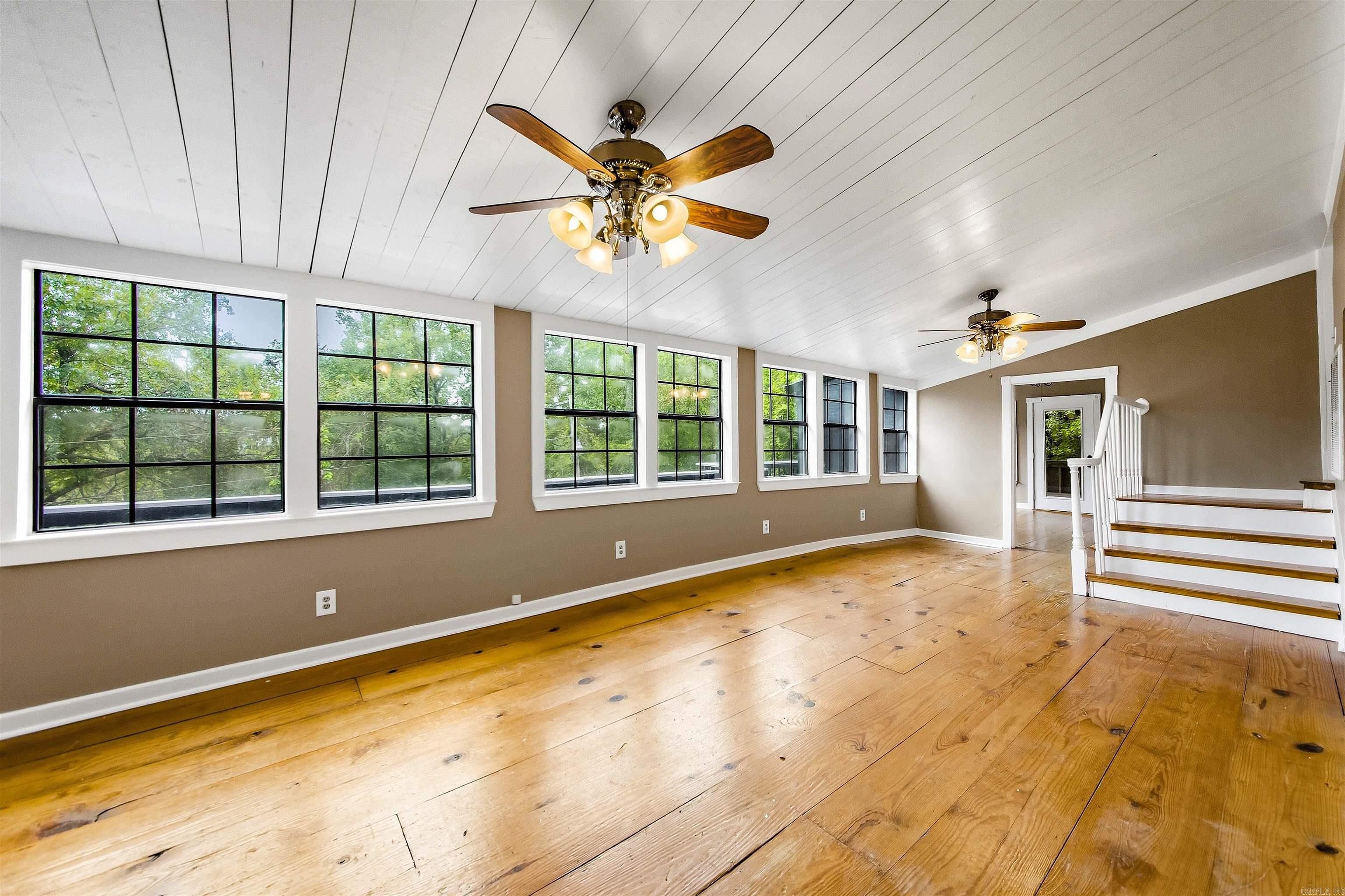 6233 Reeves Lane Property Photo 15