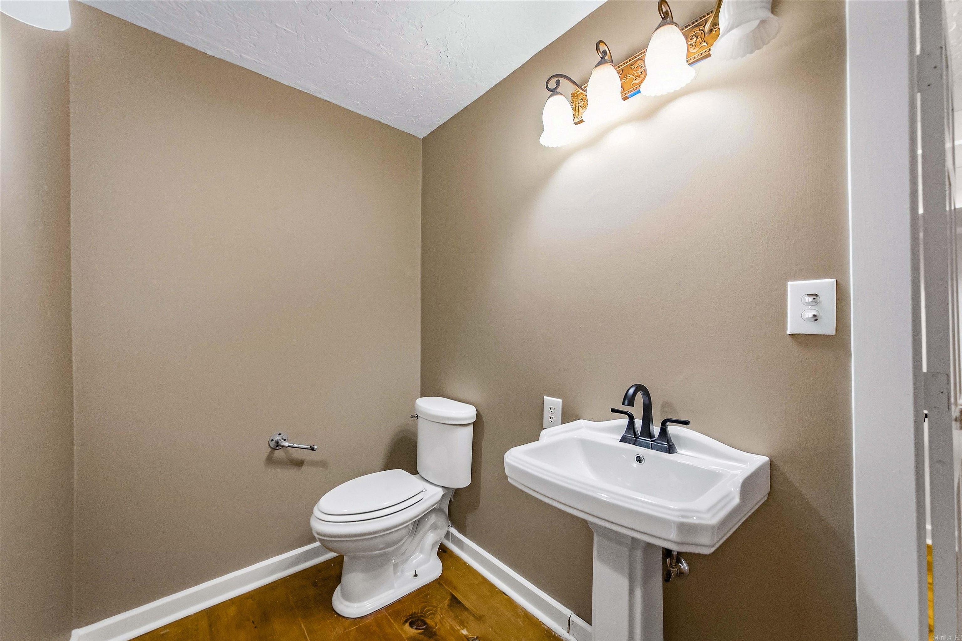 6233 Reeves Lane Property Photo 17