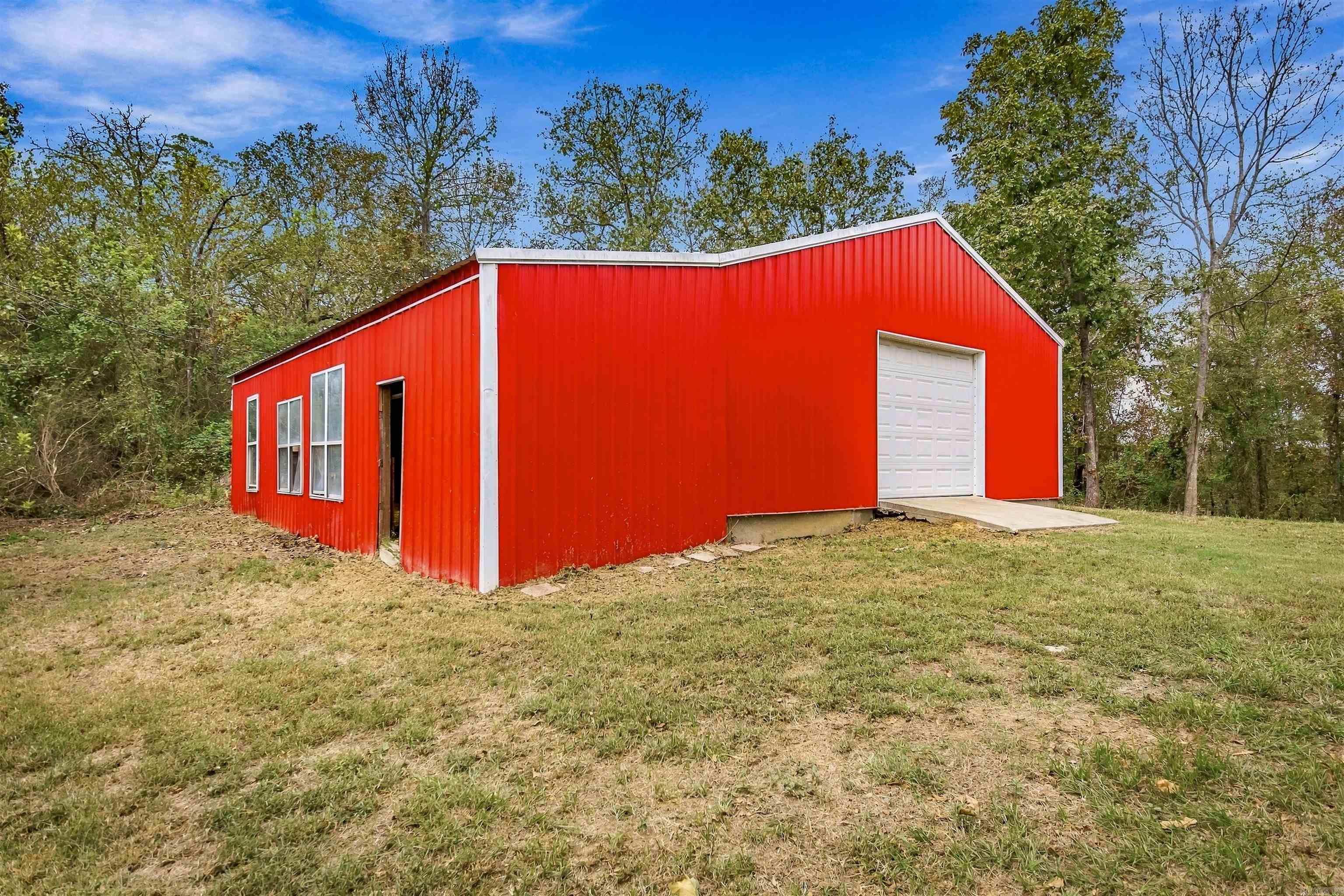 6233 Reeves Lane Property Photo 32