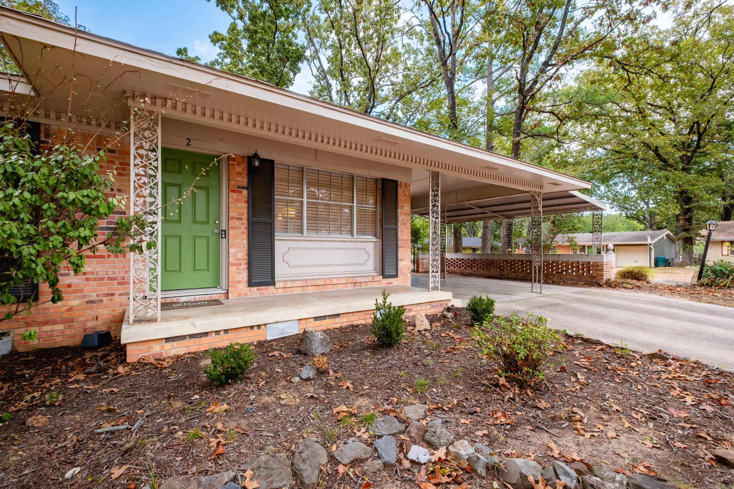 2 Lawrence Drive Property Photo 4