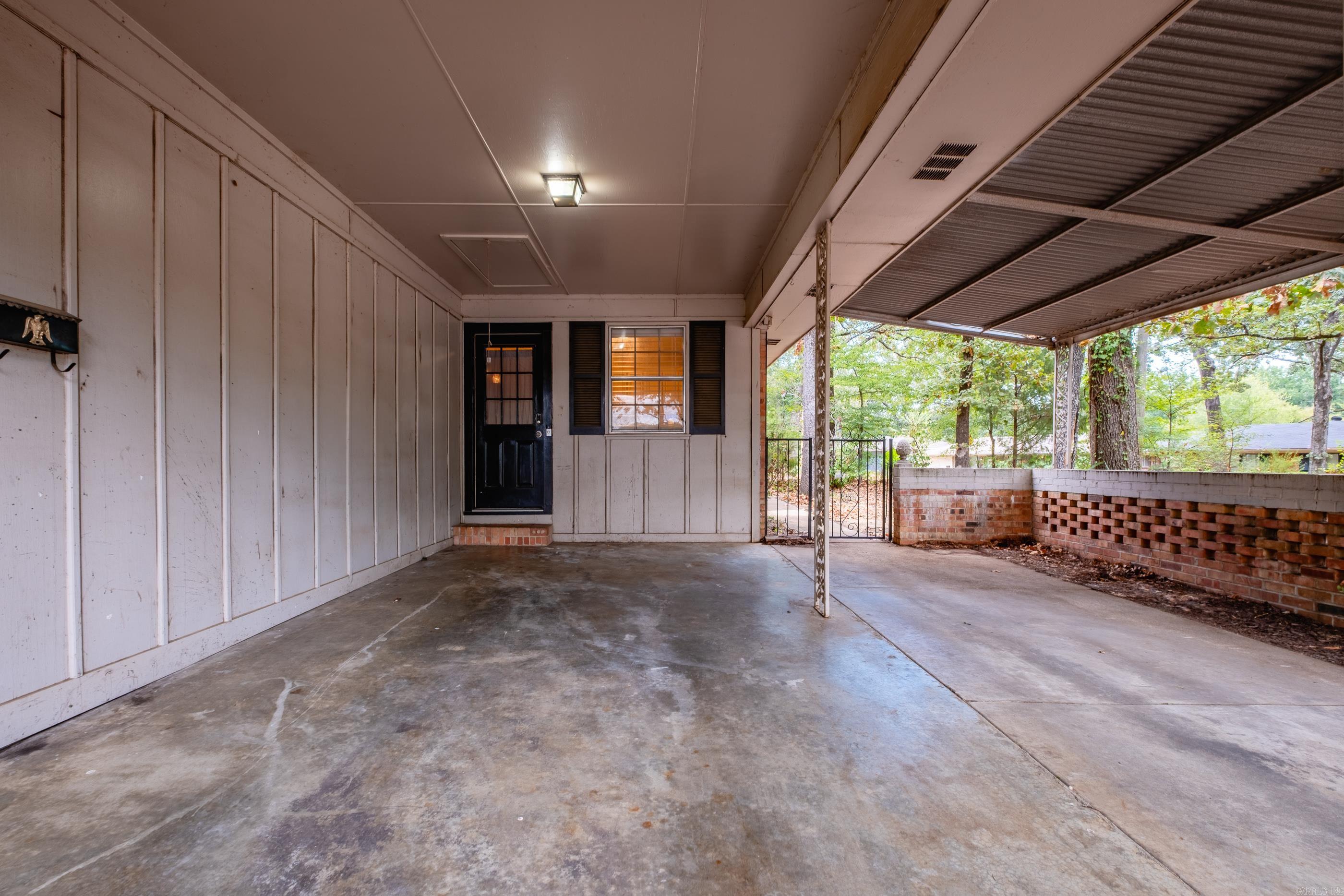 2 Lawrence Drive Property Photo 7