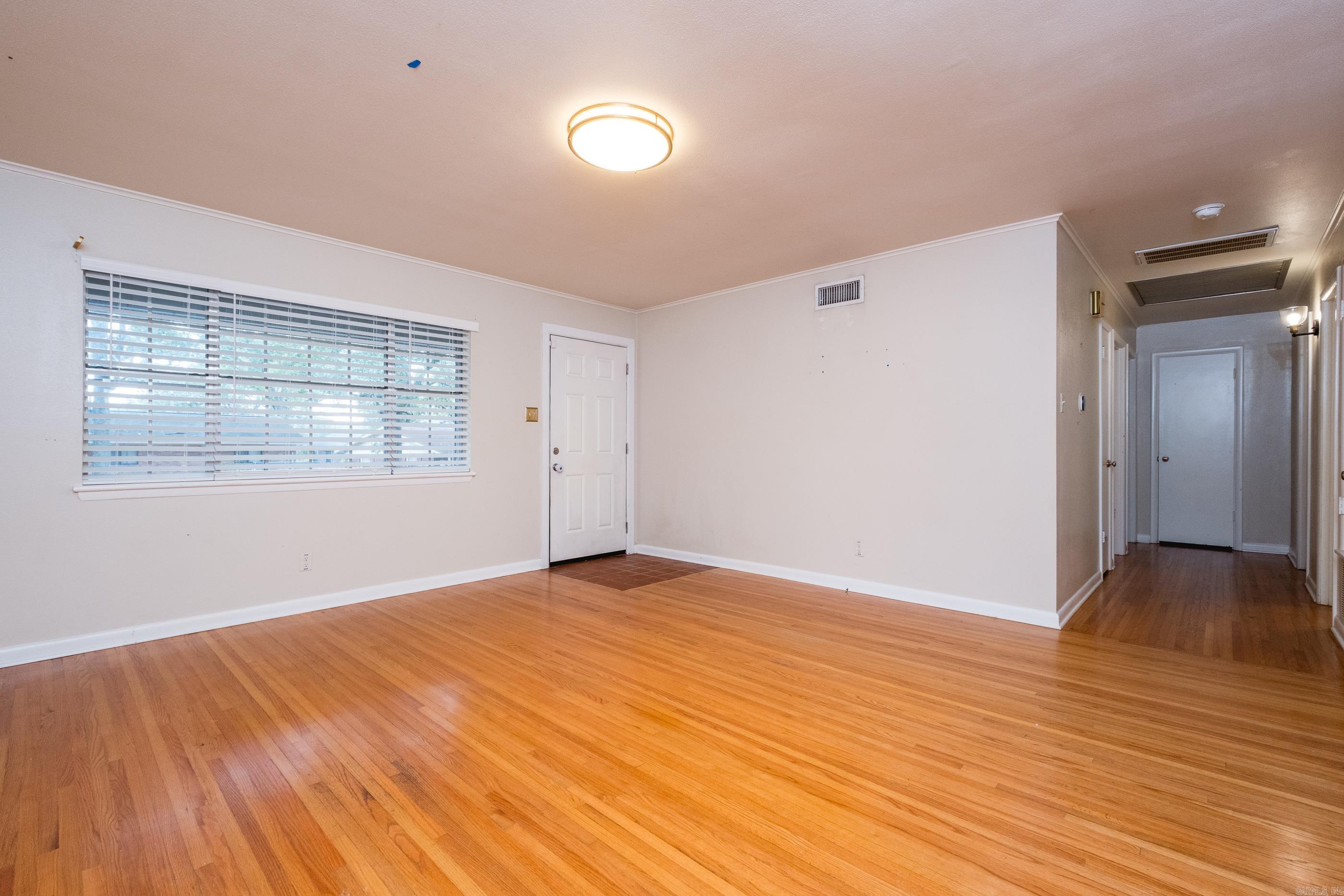 2 Lawrence Drive Property Photo 9