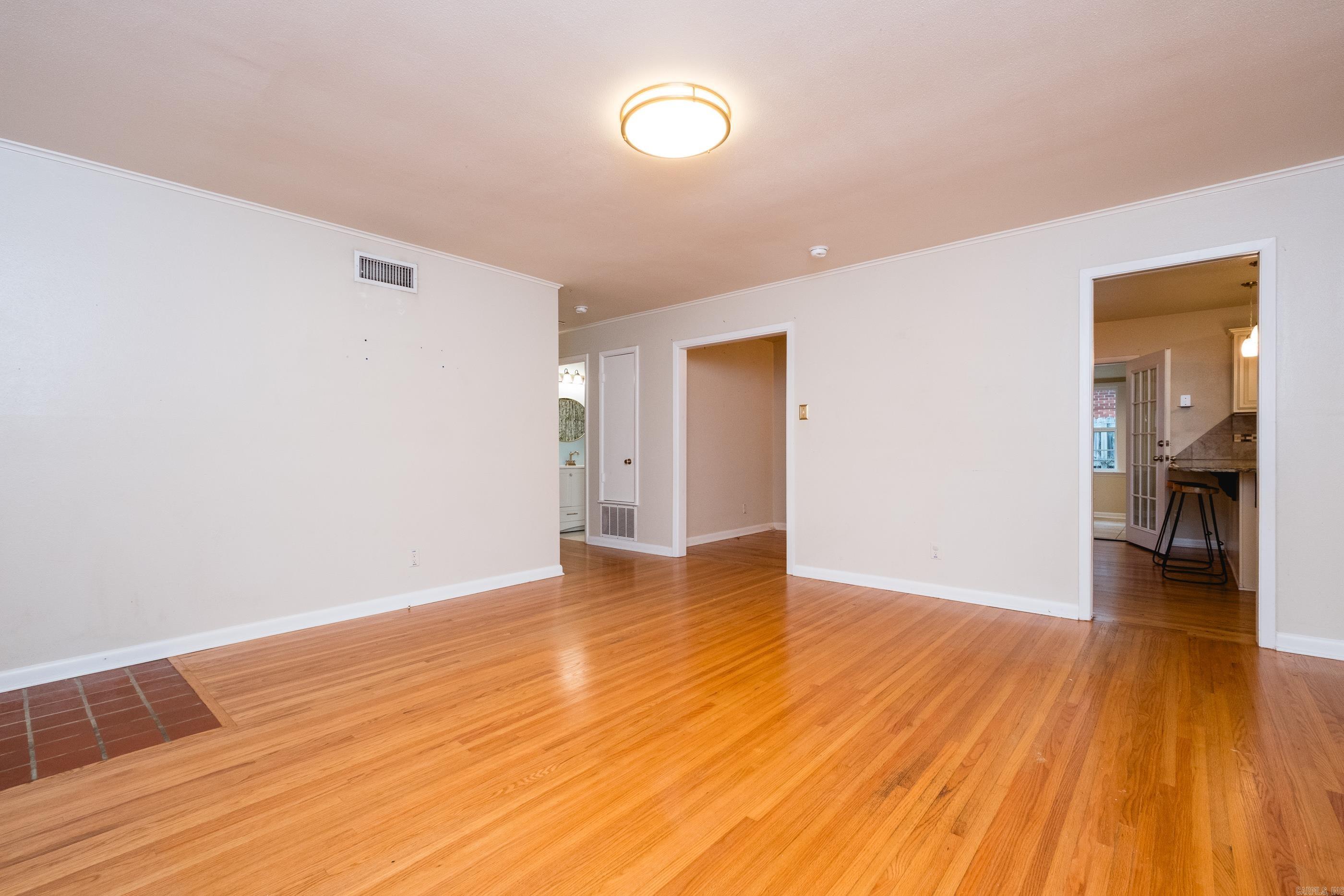 2 Lawrence Drive Property Photo 10