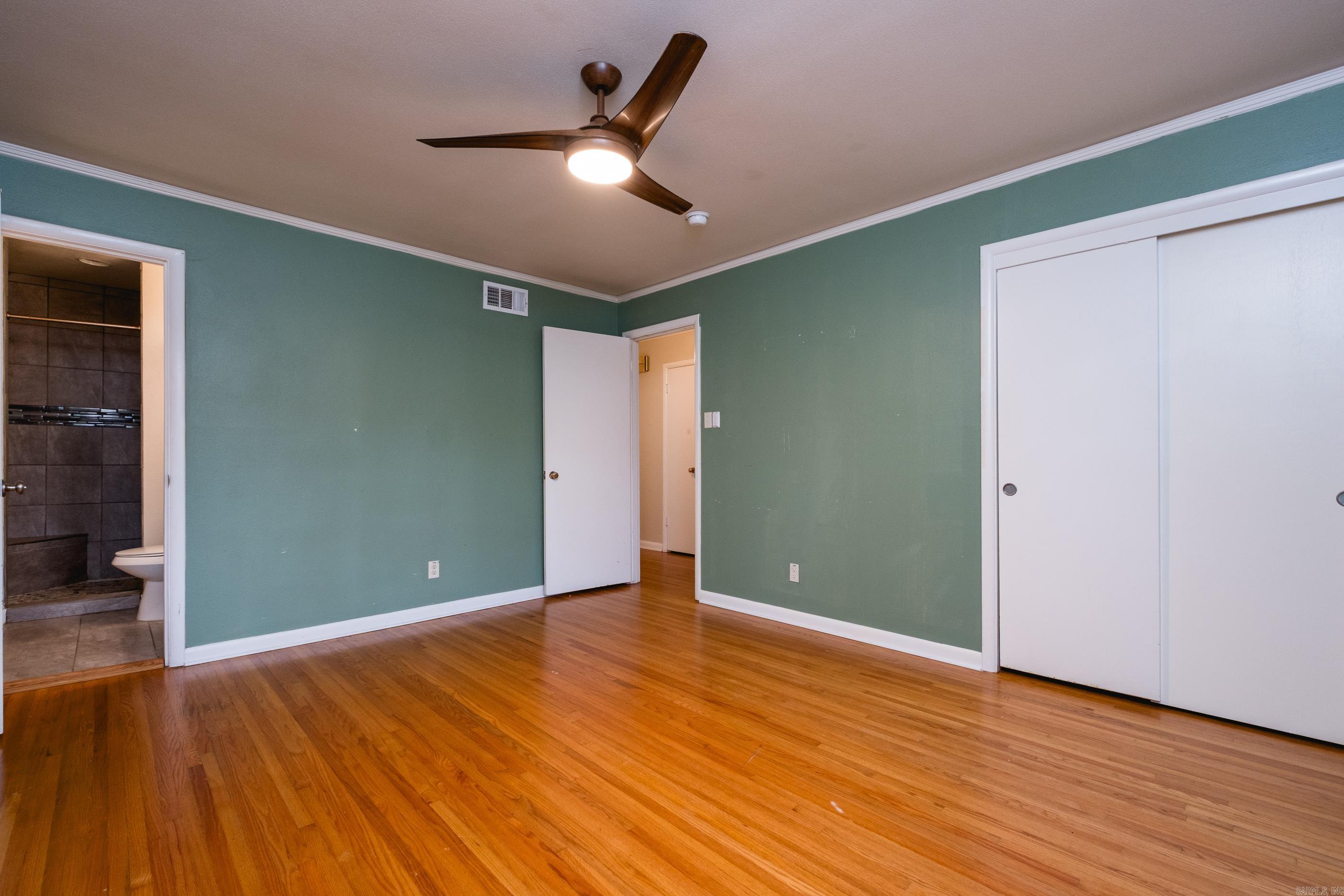 2 Lawrence Drive Property Photo 31