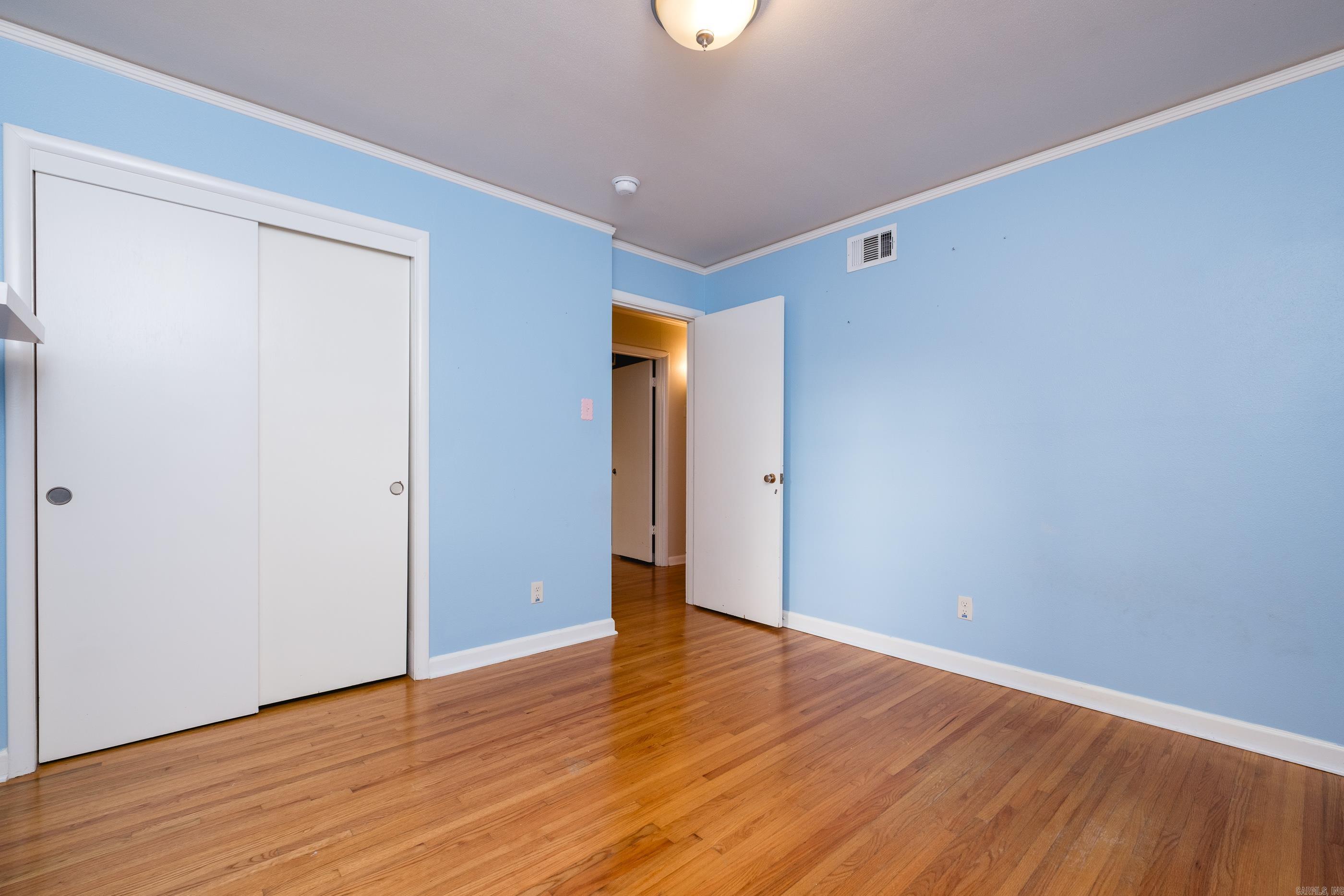 2 Lawrence Drive Property Photo 36