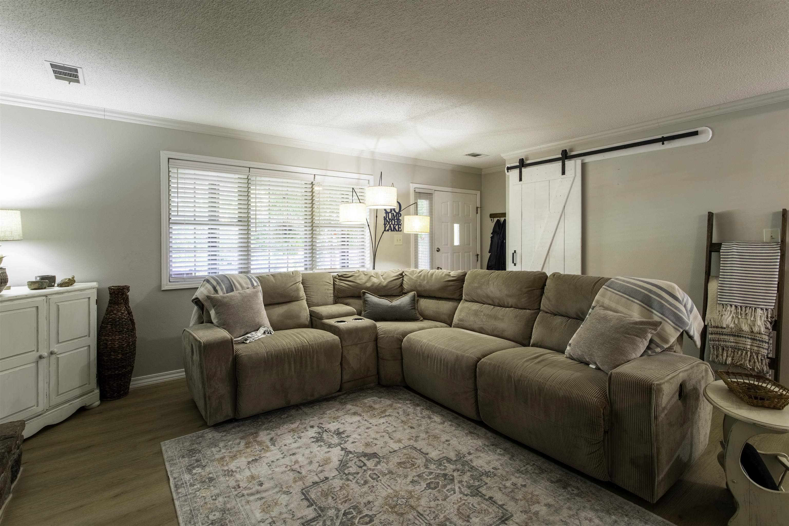 22 Wyandotte Drive Property Photo 17